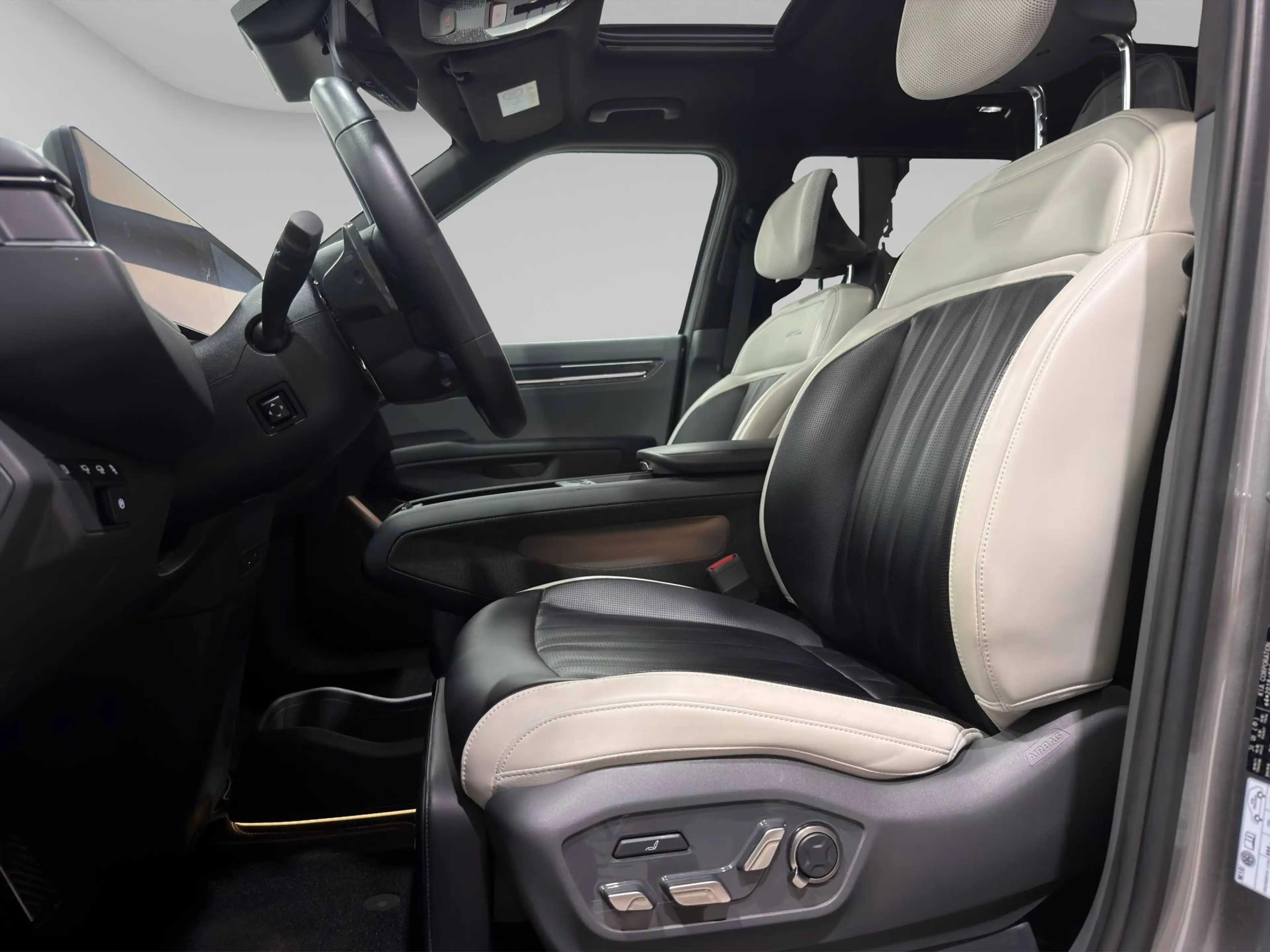 Kia EV9 GT-LINE AWD LAUNCH EDITION ***FULL OPTIONS*** — photo 10