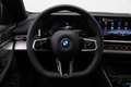 BMW i5 eDrive40 M Sport / Panoramadak / Trekhaak / Bowers Grijs - thumbnail 14