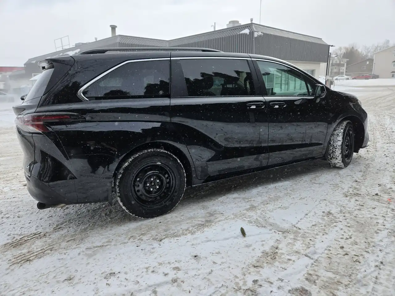 Toyota Sienna снимка Toyota Sienna