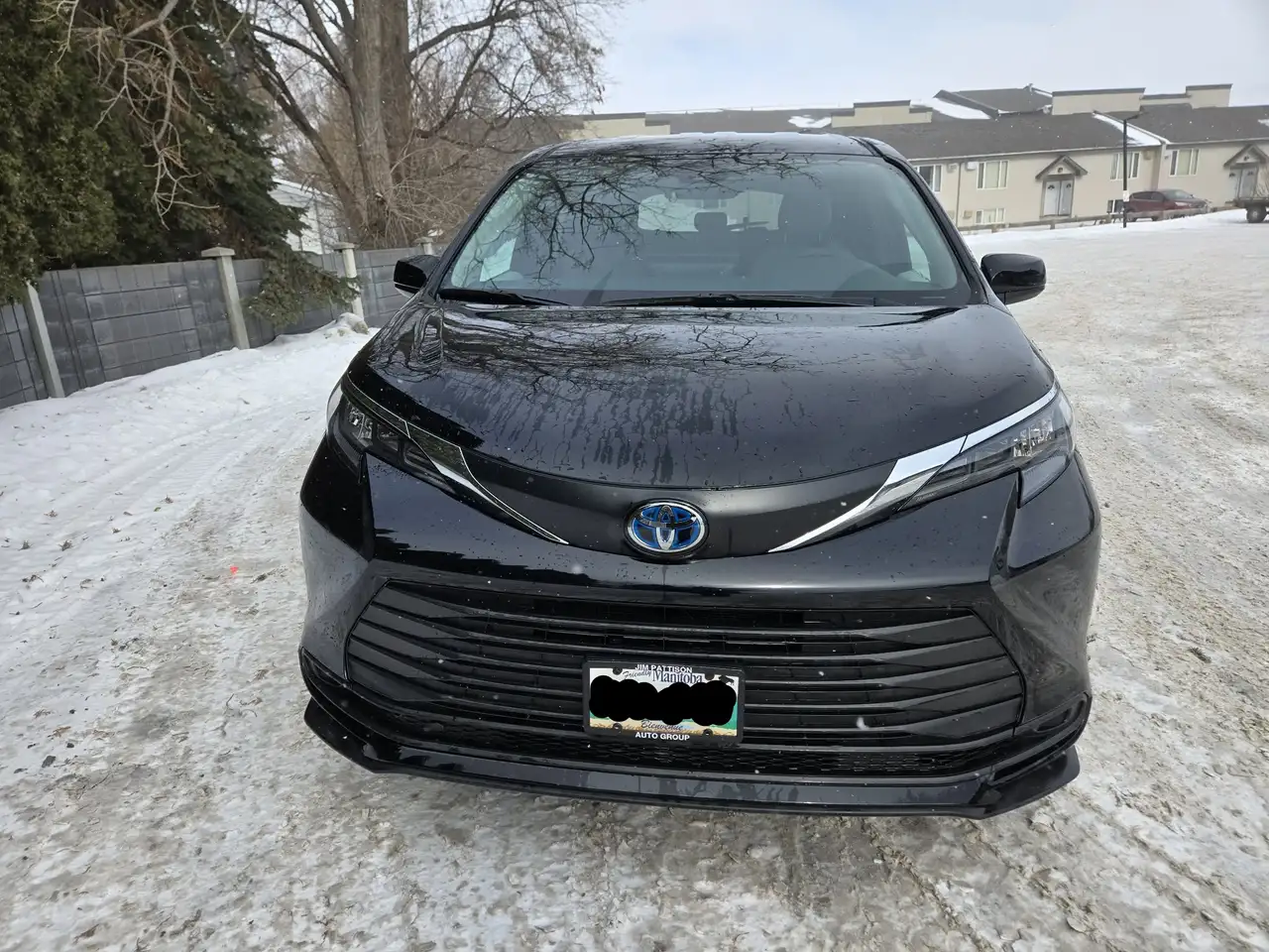 Toyota Sienna снимка Toyota Sienna