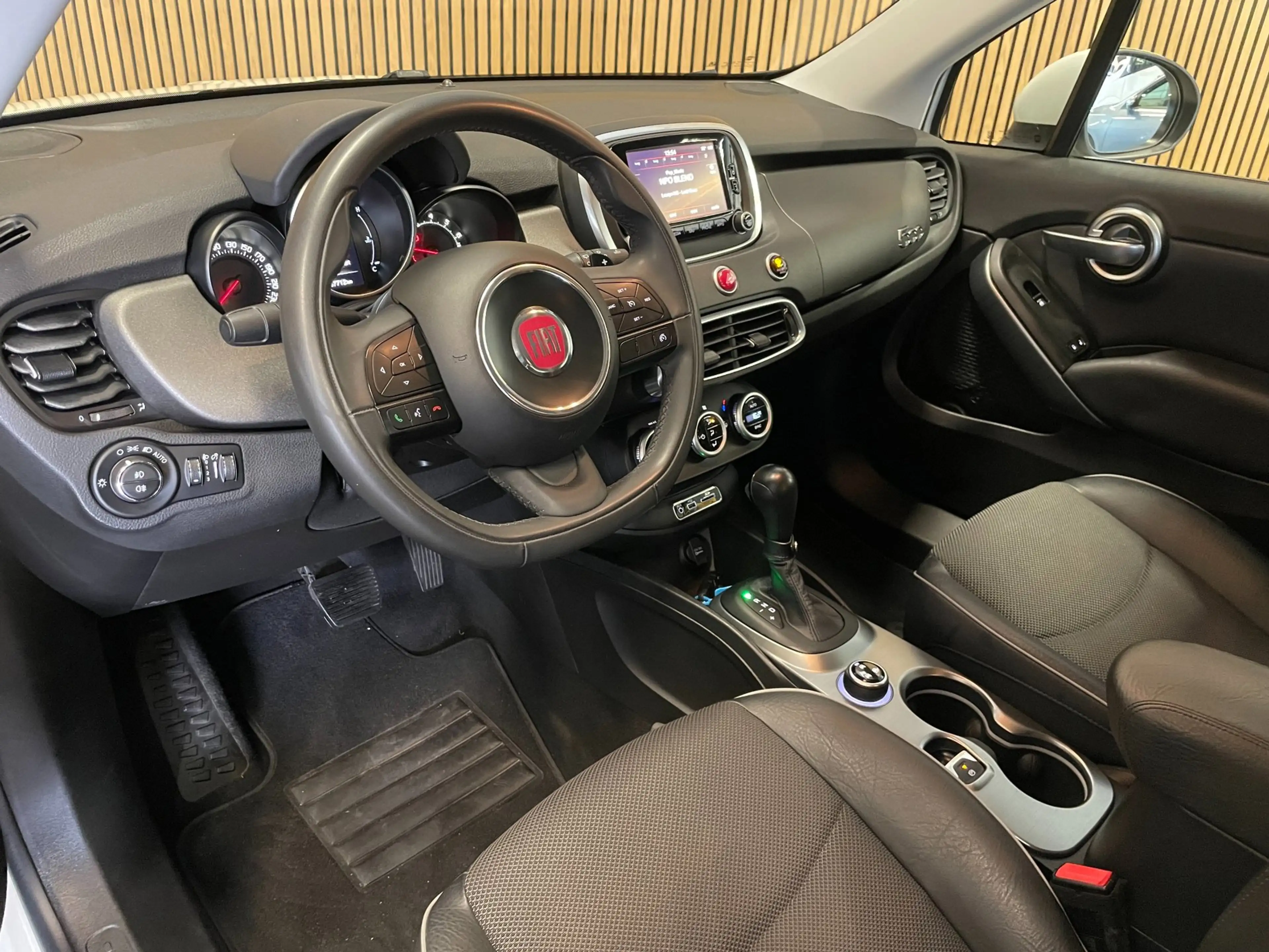 Fiat 500X Cross 1.4 Turbo MultiAir CrossPlus|AUTOMAAT|TREKHA — photo 24