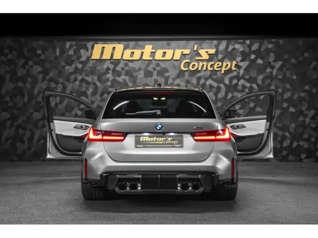BMW M3 view 5