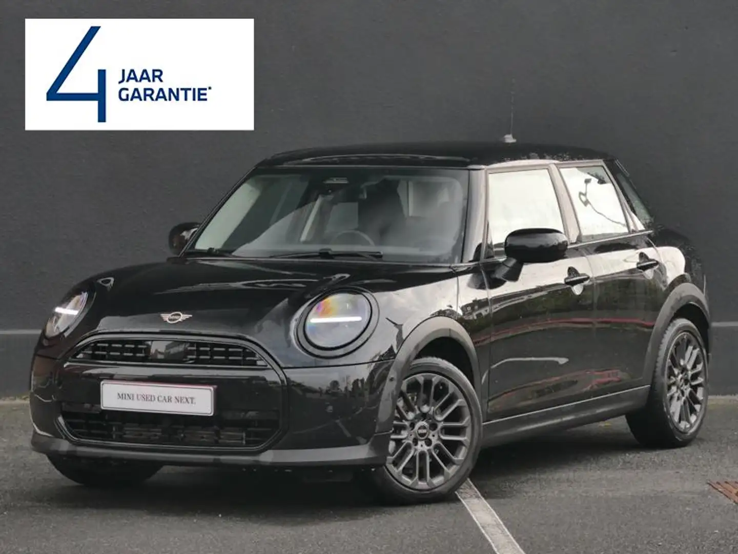 MINI Cooper C 5 Portes Essential Trim Noir - 1