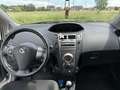Toyota Yaris Yaris 1.3i VVT-i 16v Terra Srebrny - thumbnail 11