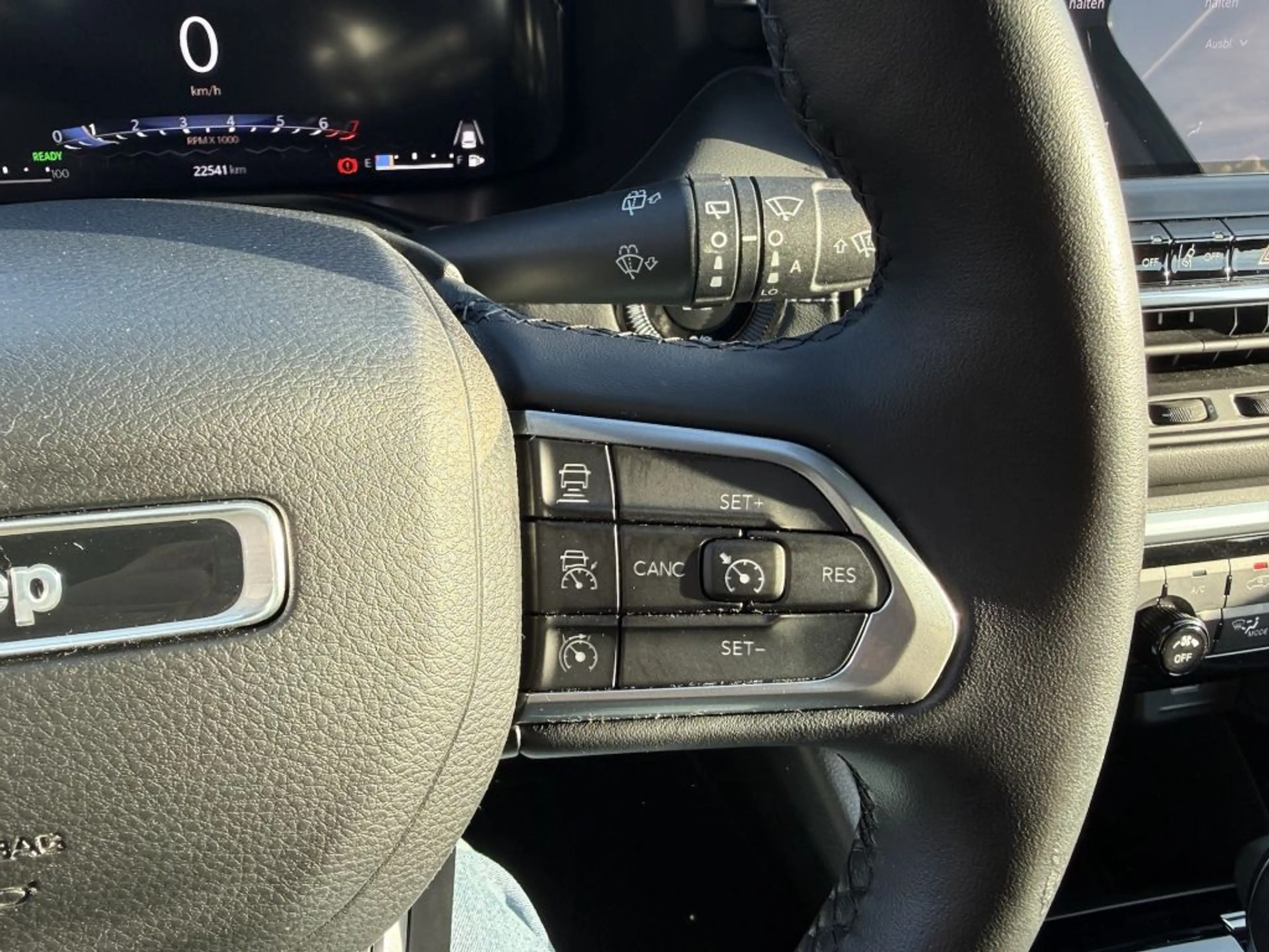 Jeep Compass 1.5 GSE T4 48V e-Hybrid Automatik Altitude — photo 18