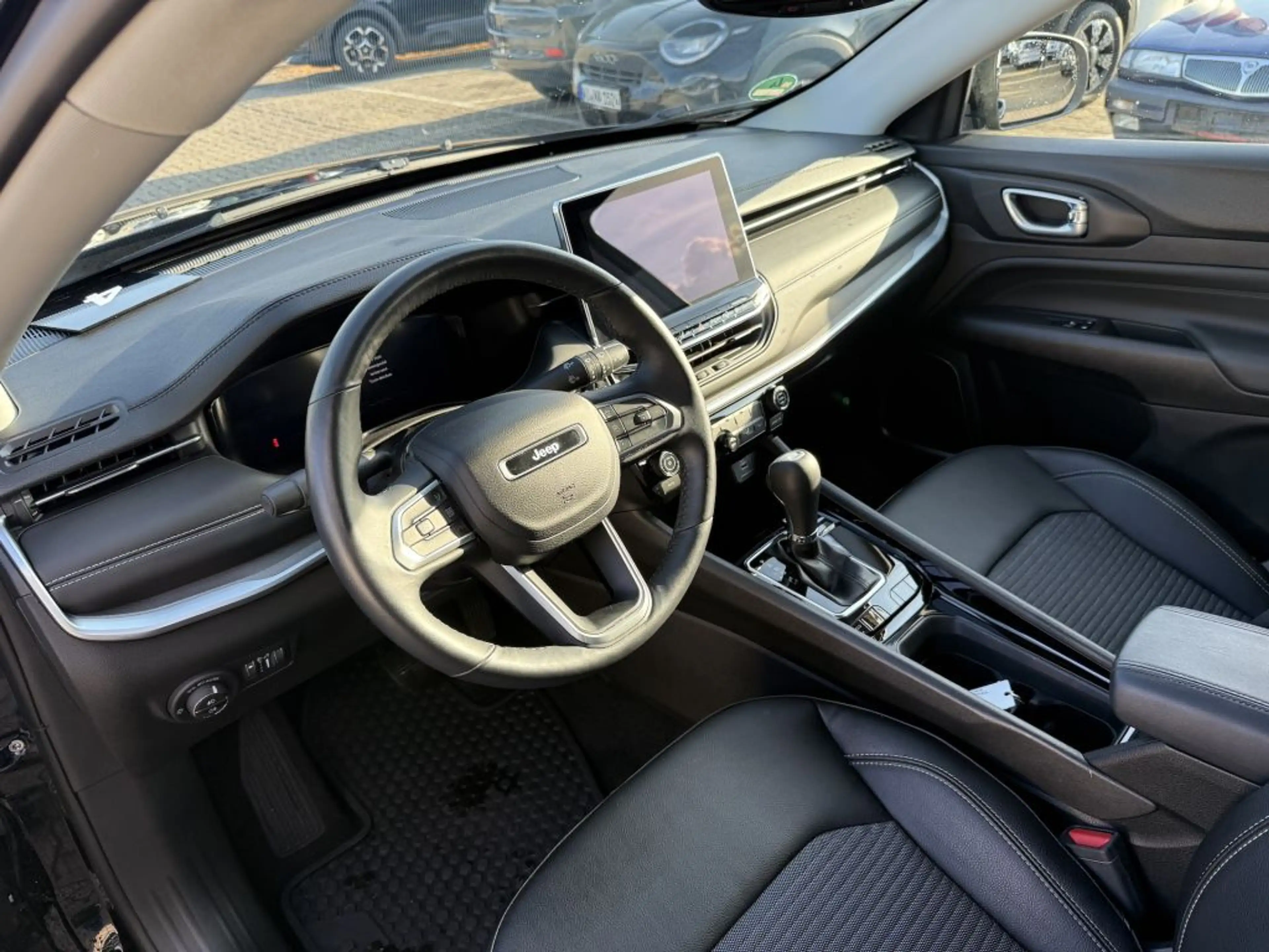 Jeep Compass 1.5 GSE T4 48V e-Hybrid Automatik Altitude — photo 11