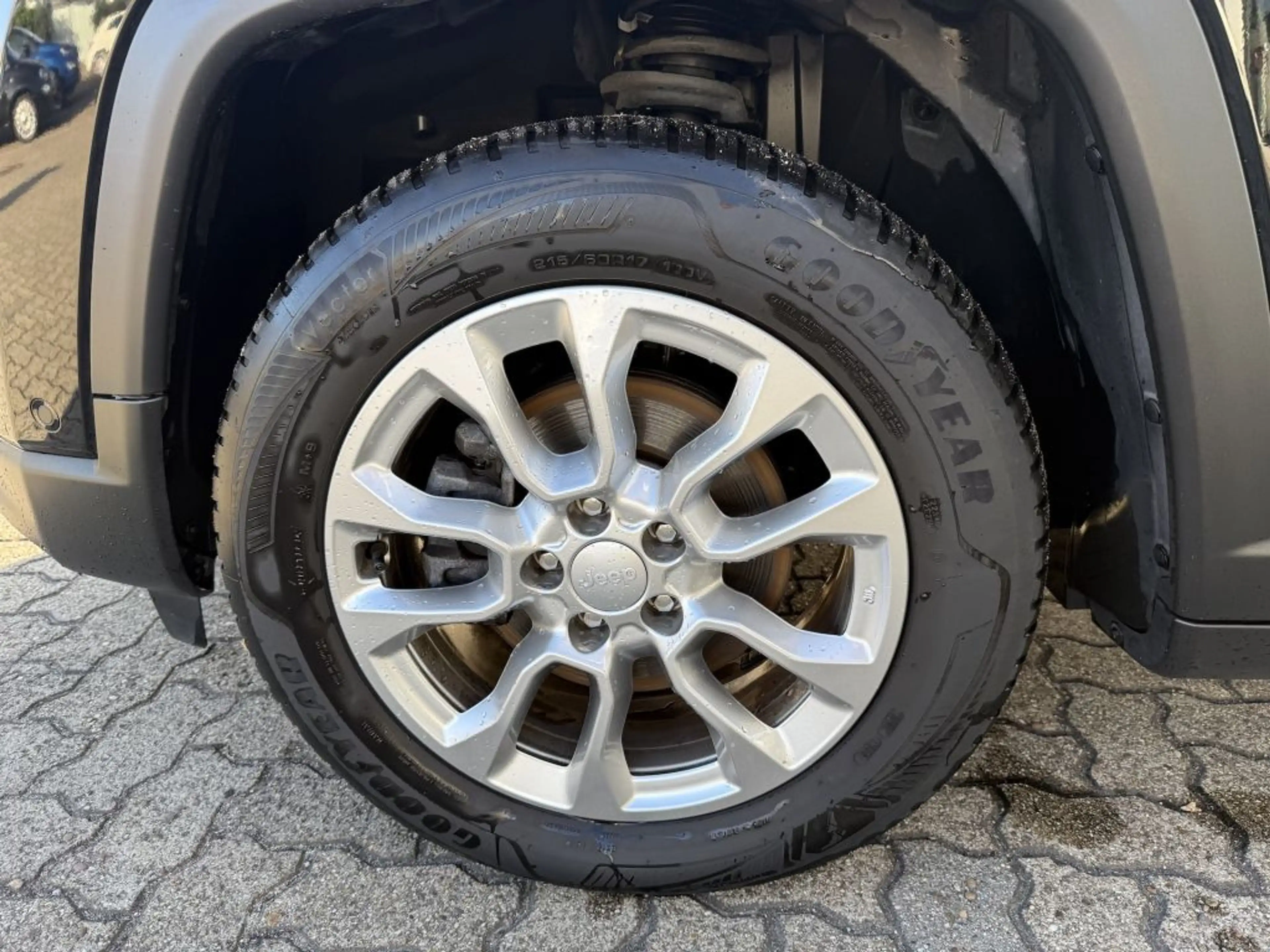 Jeep Compass 1.5 GSE T4 48V e-Hybrid Automatik Altitude — photo 9