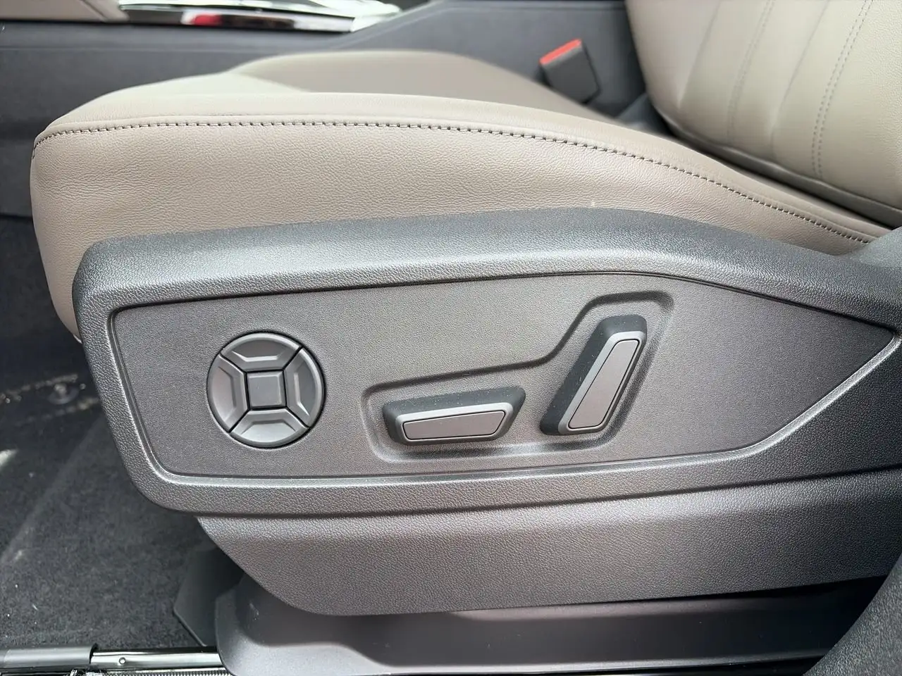 Audi Q5 photo Audi Q5