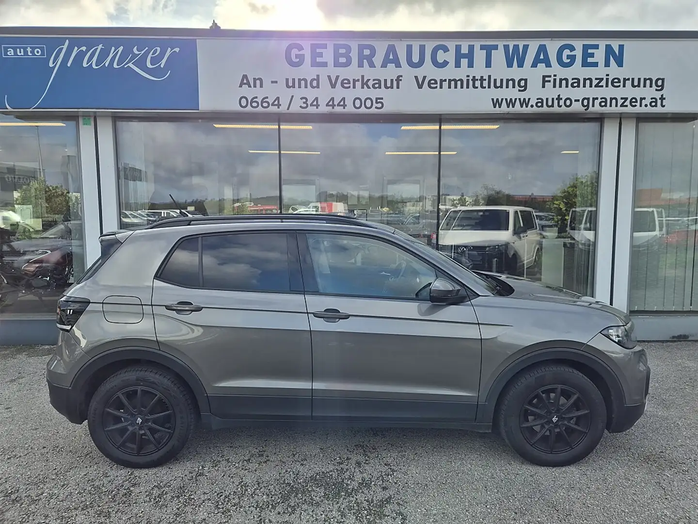Volkswagen T-Cross 1,0 TSI Life Grau - 1