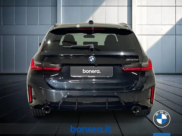 BMW 3 Series view 7