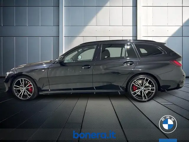 BMW 3 Series view 9