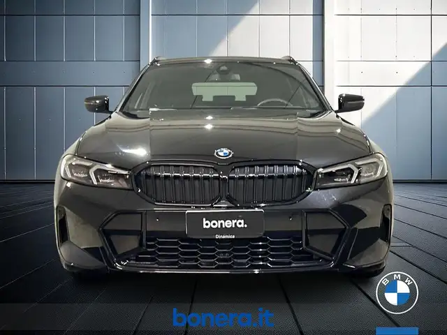 BMW 3 Series view 3