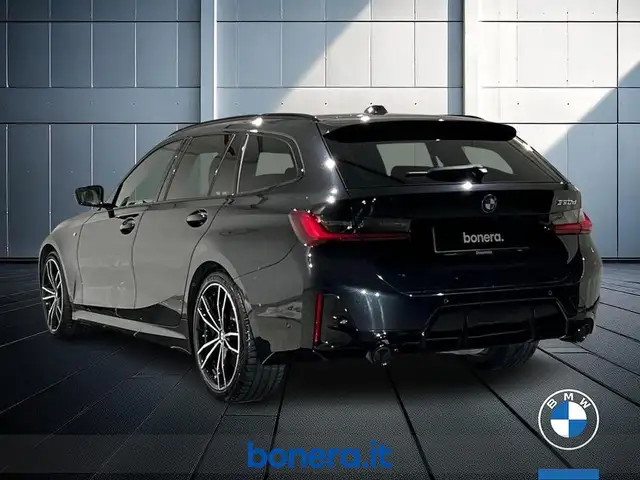 BMW 3 Series view 8