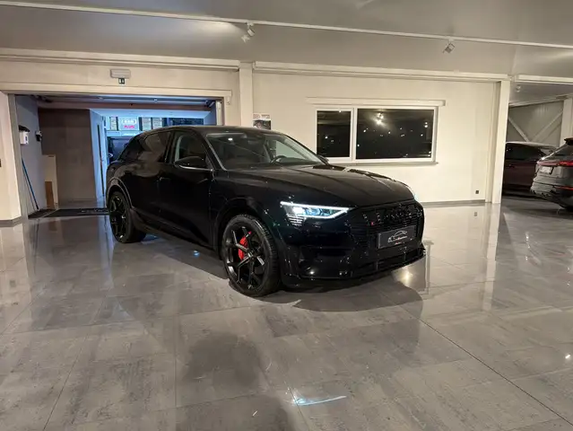 Audi Q8 e-tron 313PK BLACK EDITION * LEDER * LED * 22" 14727KM !!