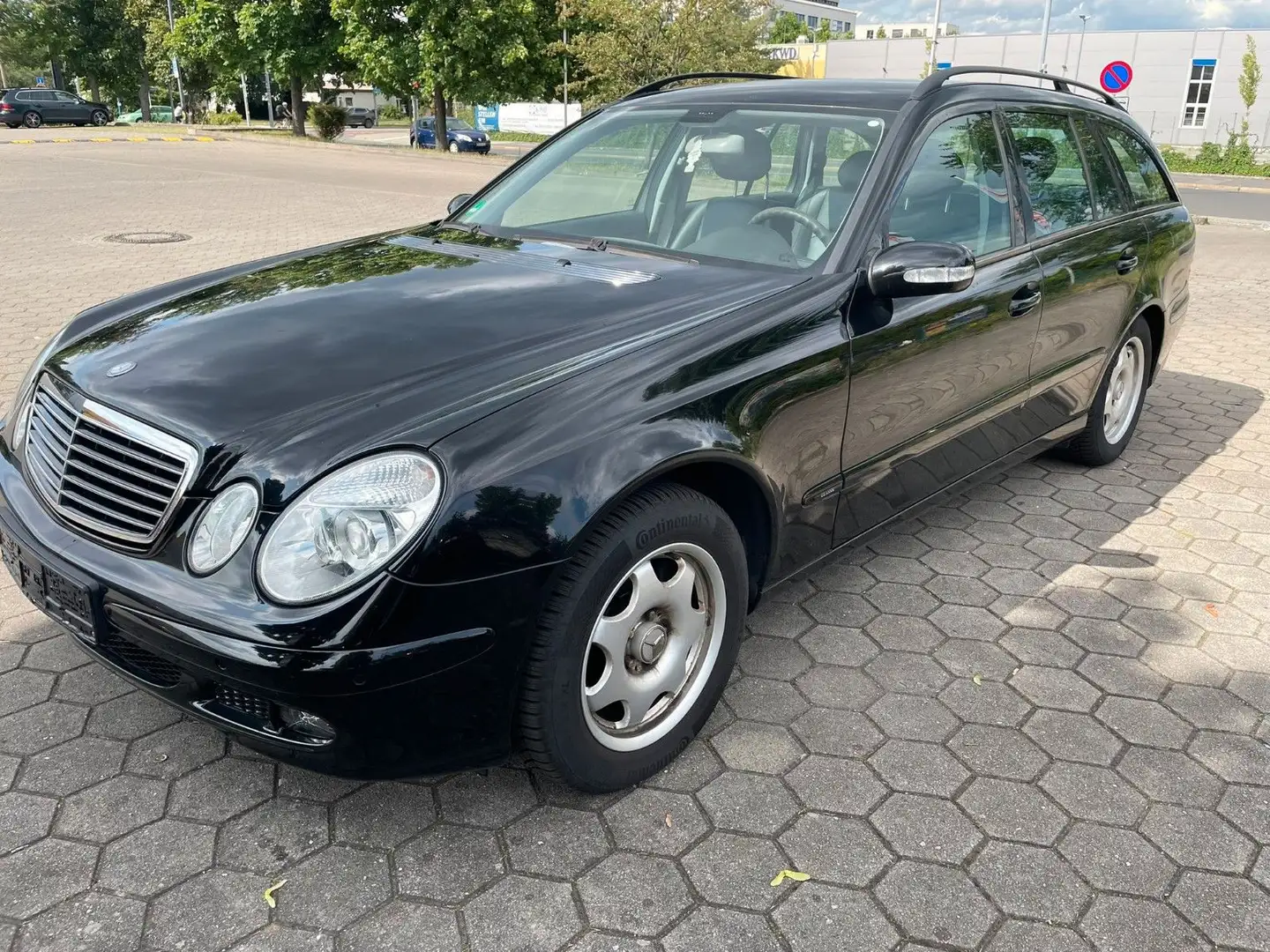 Mercedes-Benz E 200 KOMPRESSOR CLASSIC - 1