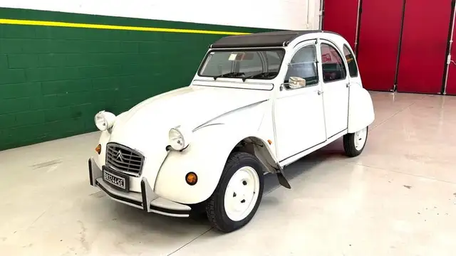 Citroen 2CV 6 Special