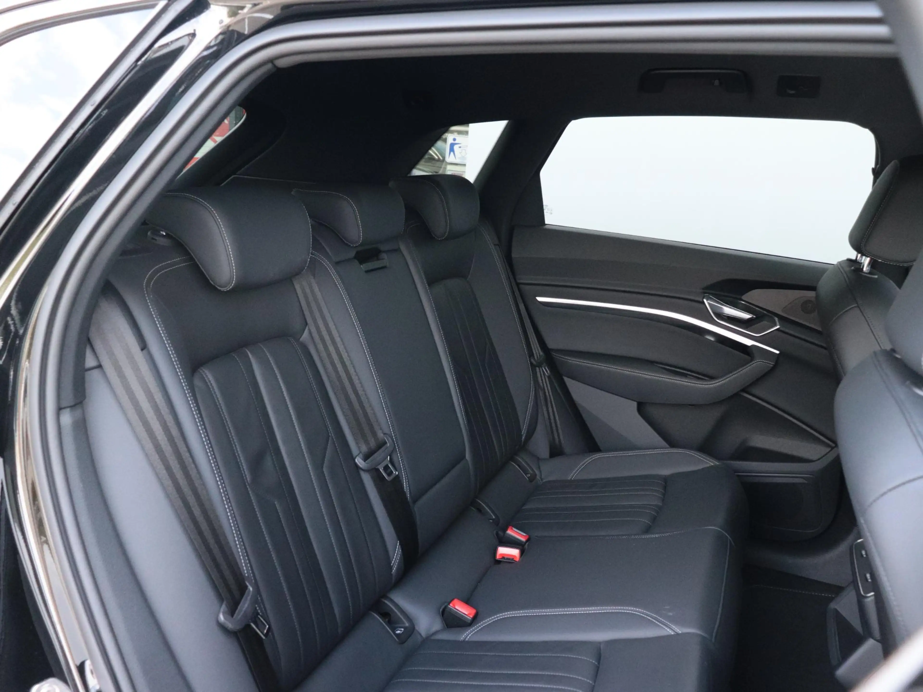 Audi Q8 e-tron 50 quattro Advanced Edition 95 kWh | Trekhaak | Me — photo 10