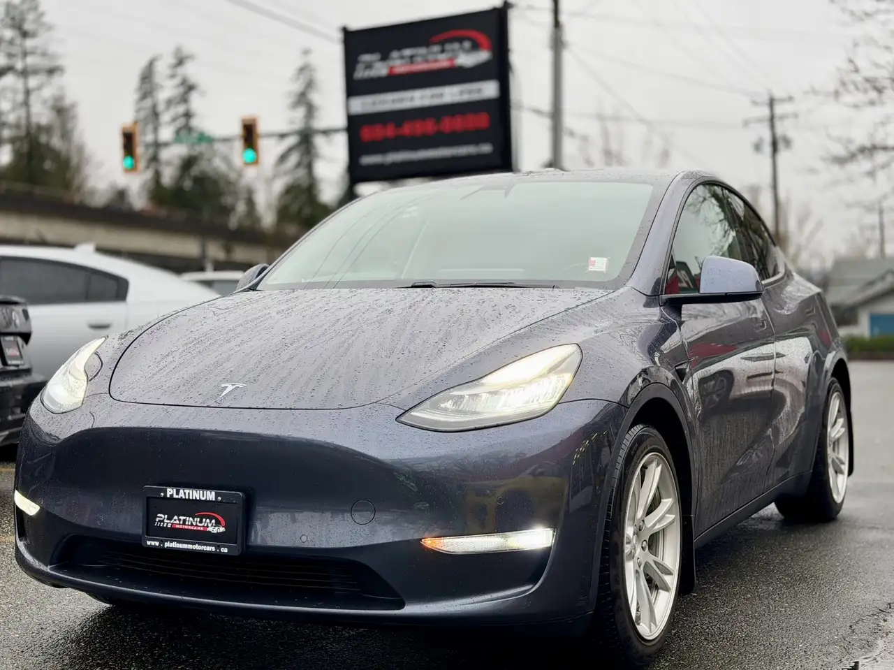 Tesla Model Y снимка Tesla Model Y