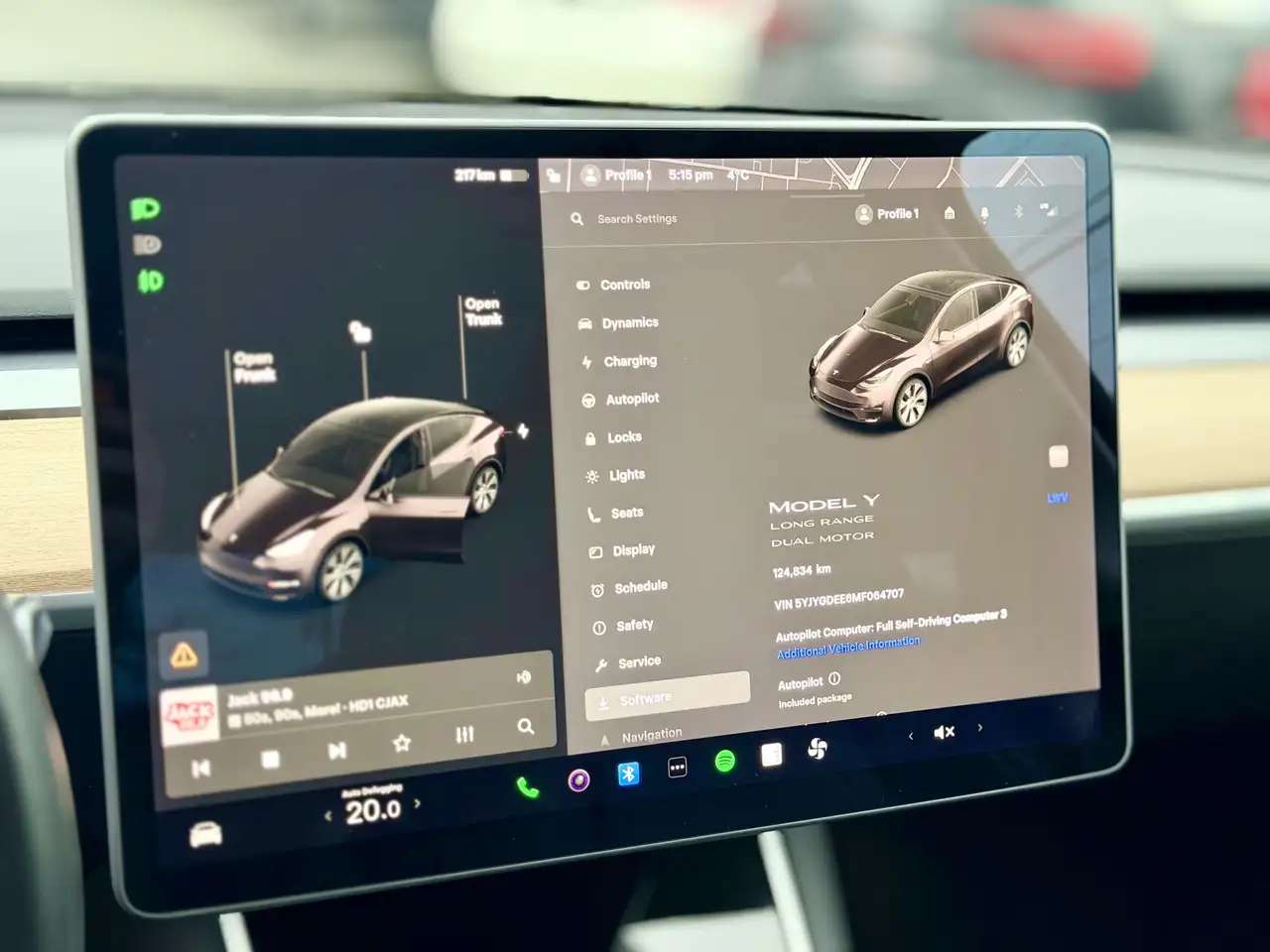 Tesla Model Y снимка Tesla Model Y