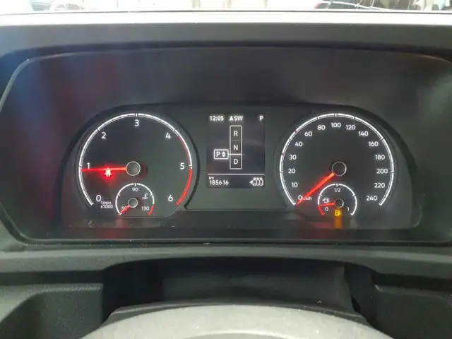Volkswagen Caddy view 11