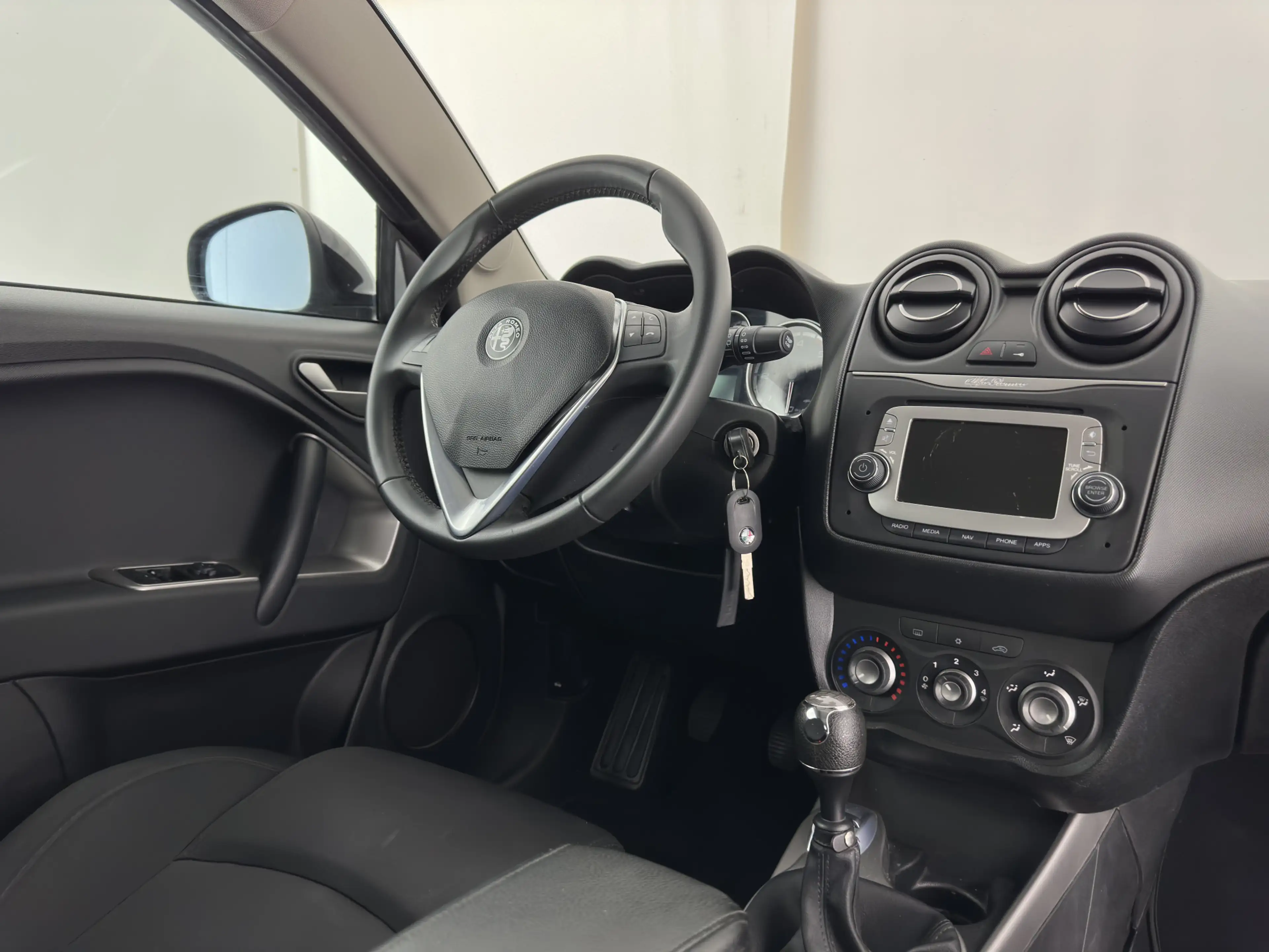 Alfa Romeo MiTo 1.3 JTDm ECO *NAVI-FULLMAP | AIRCO | DAB | PDC | S — photo 7