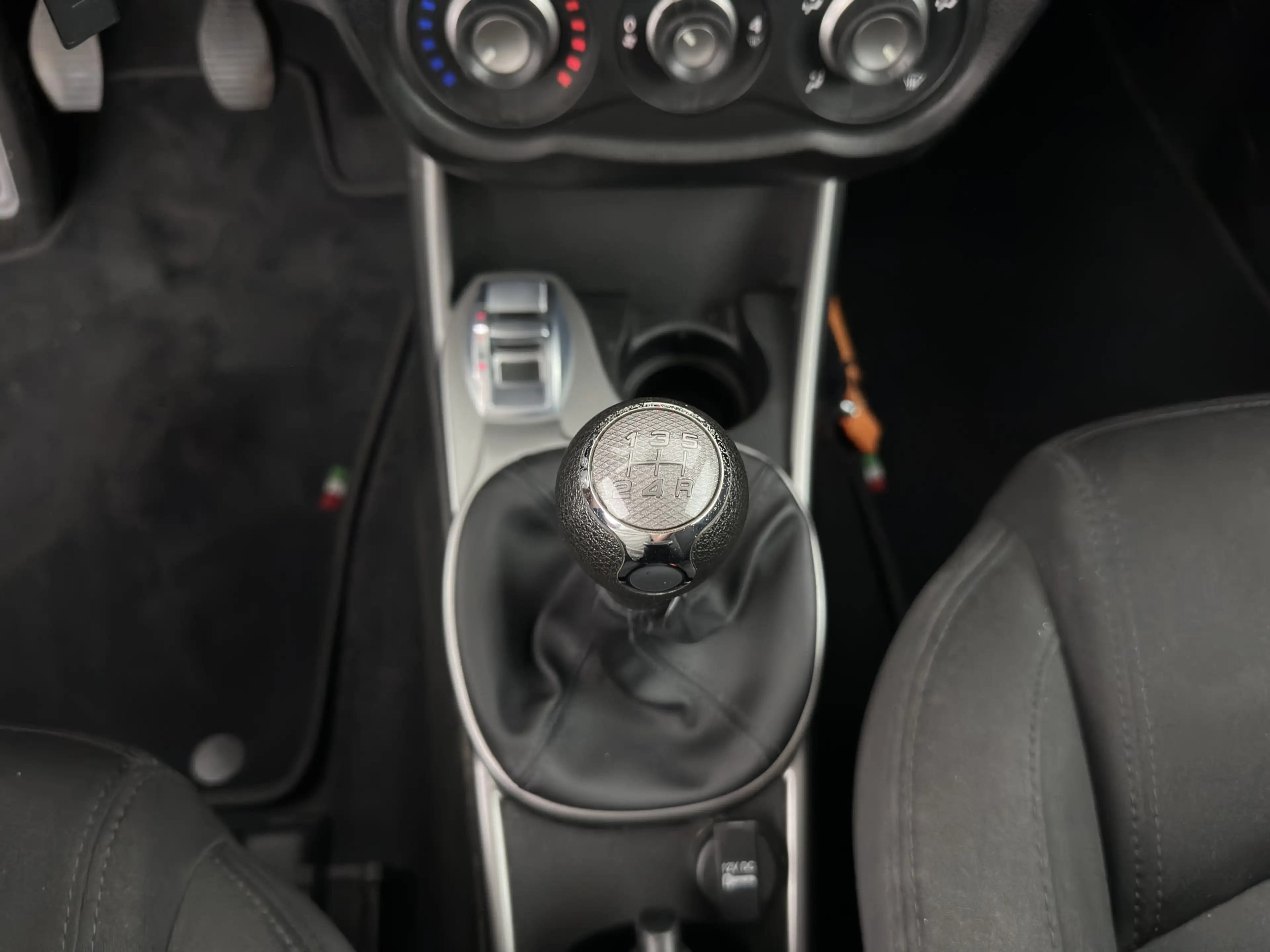 Alfa Romeo MiTo 1.3 JTDm ECO *NAVI-FULLMAP | AIRCO | DAB | PDC | S — photo 14