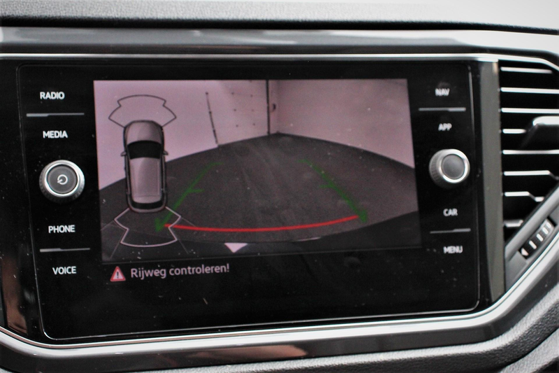 Volkswagen T-Roc 1.5 TSI Sport DSG Navigatie Adaptieve Cruise Contr — photo 2