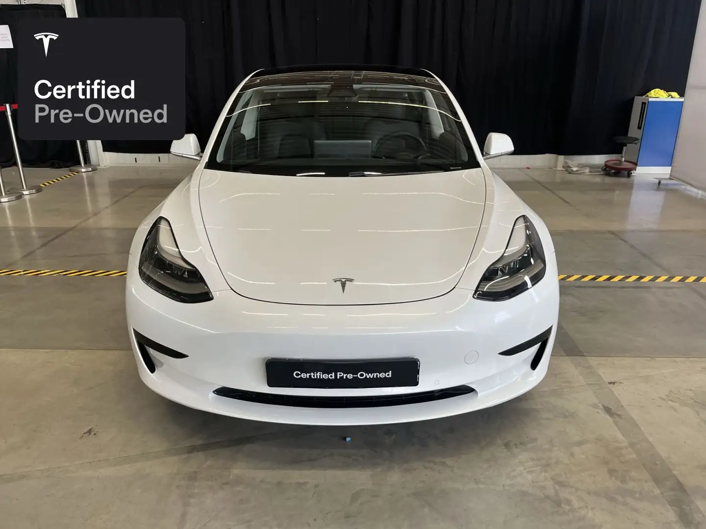 Tesla Model 3 Rear-Wheel Drive “Certified Pre-Owned” Fehér - 2