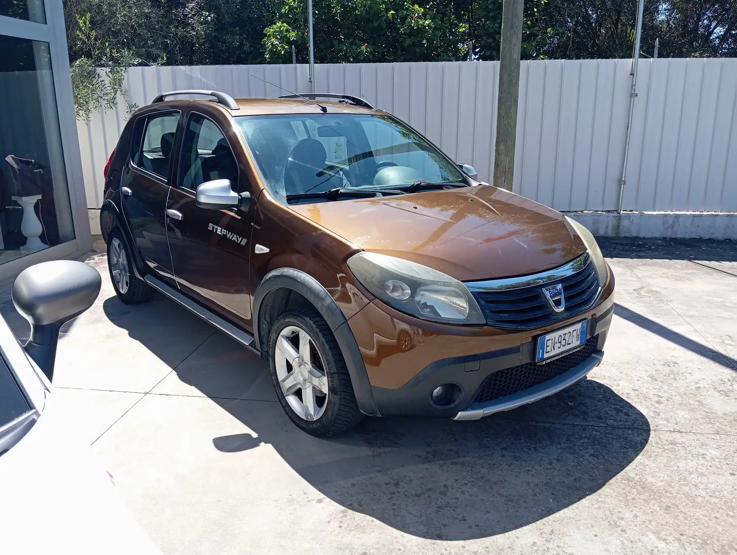 Dacia Sandero 1.6 8v Stepway Gpl 85cv Коричневый - 2