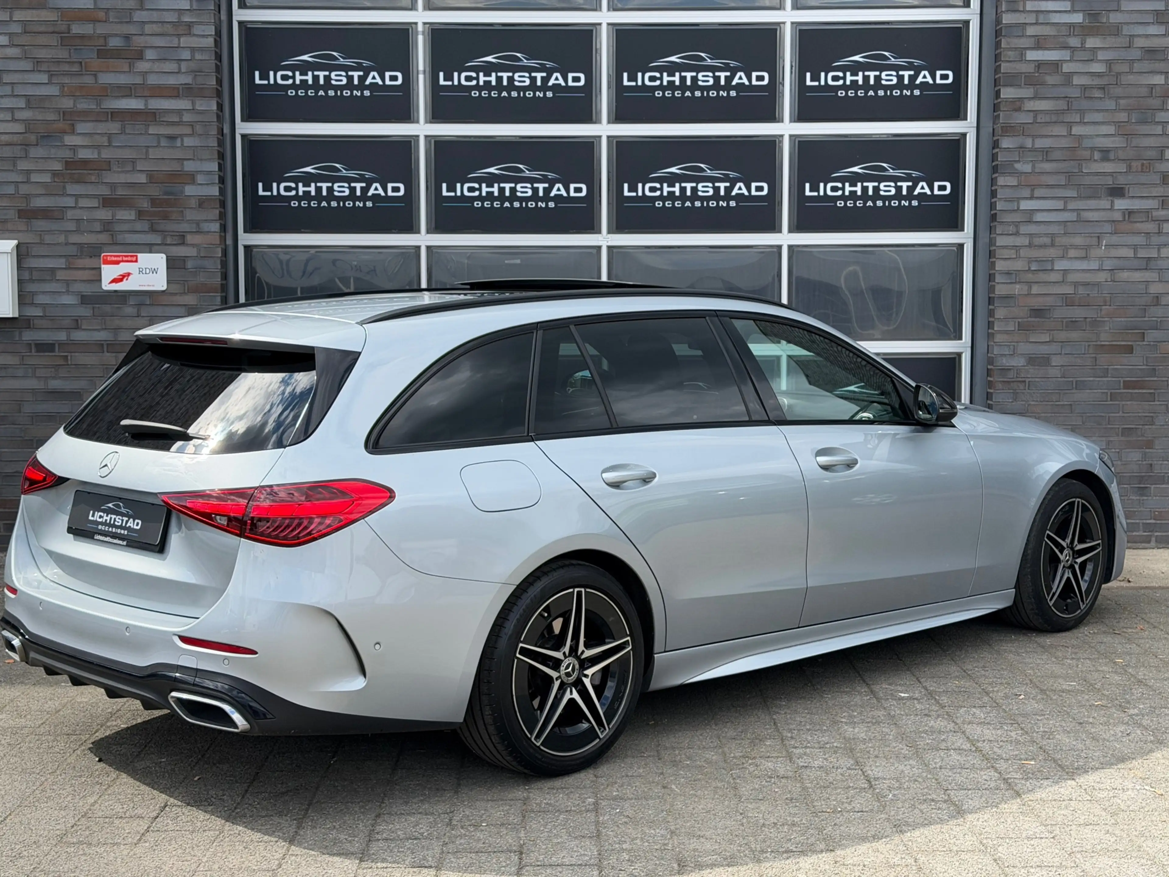 Mercedes-Benz C 200 Estate AMG Line PANO CRUISE SFEERVERLICHTING 100% — photo 13