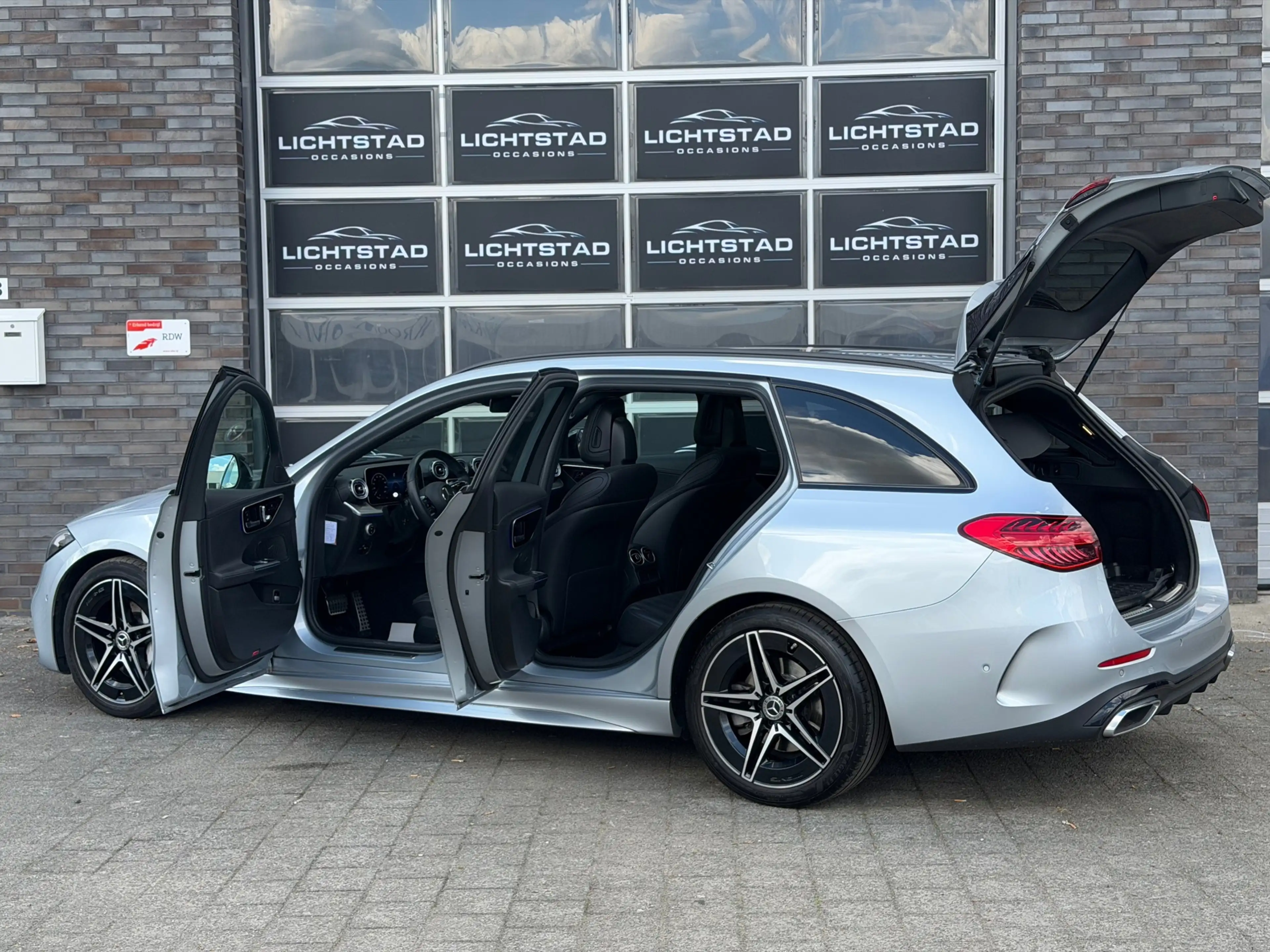 Mercedes-Benz C 200 Estate AMG Line PANO CRUISE SFEERVERLICHTING 100% — photo 14