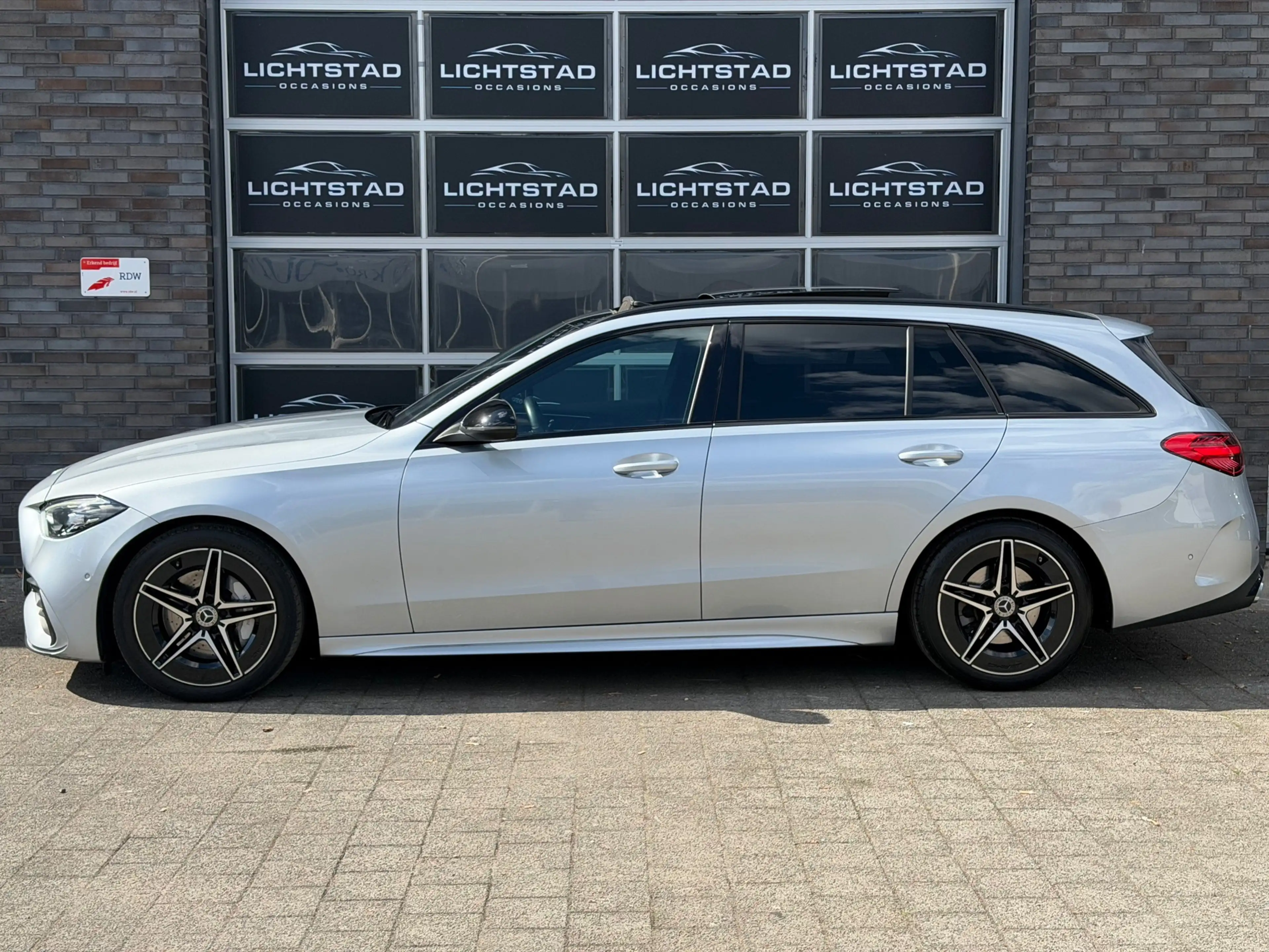 Mercedes-Benz C 200 Estate AMG Line PANO CRUISE SFEERVERLICHTING 100% — photo 10