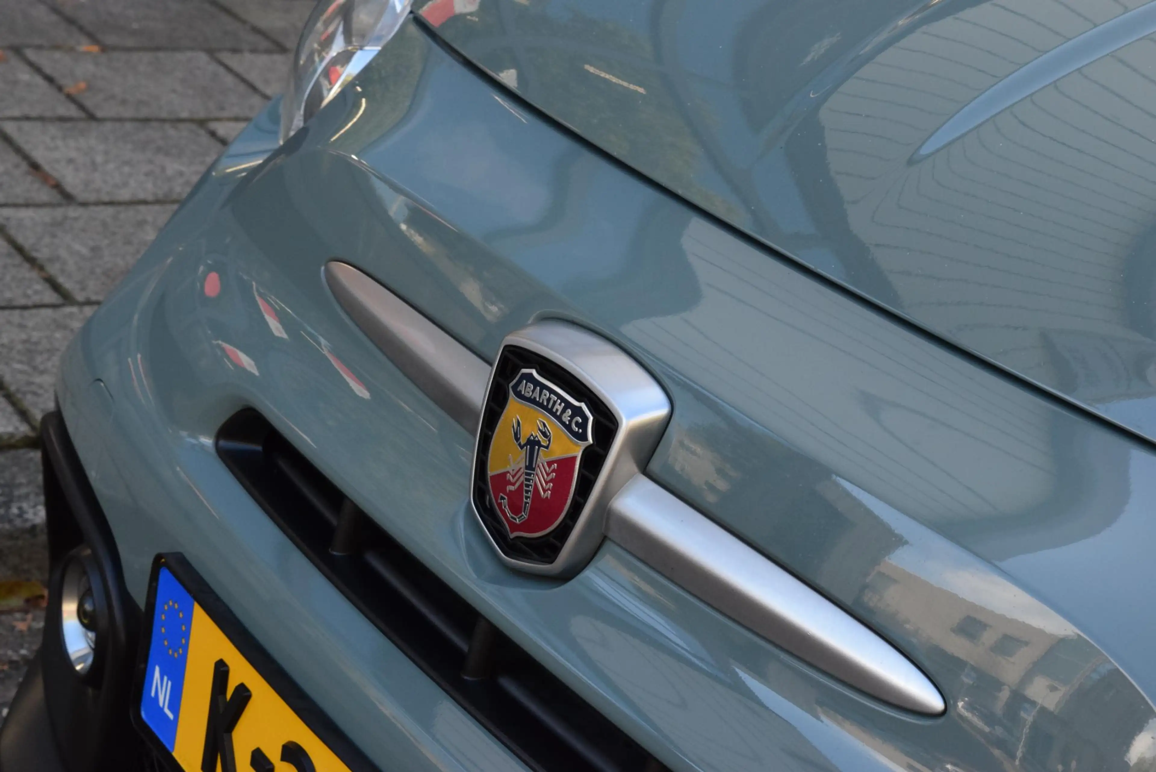 Fiat 500 Abarth 1.4 T-Jet 180pk Abarth|70th Anniversary|1 van 1949 — photo 10