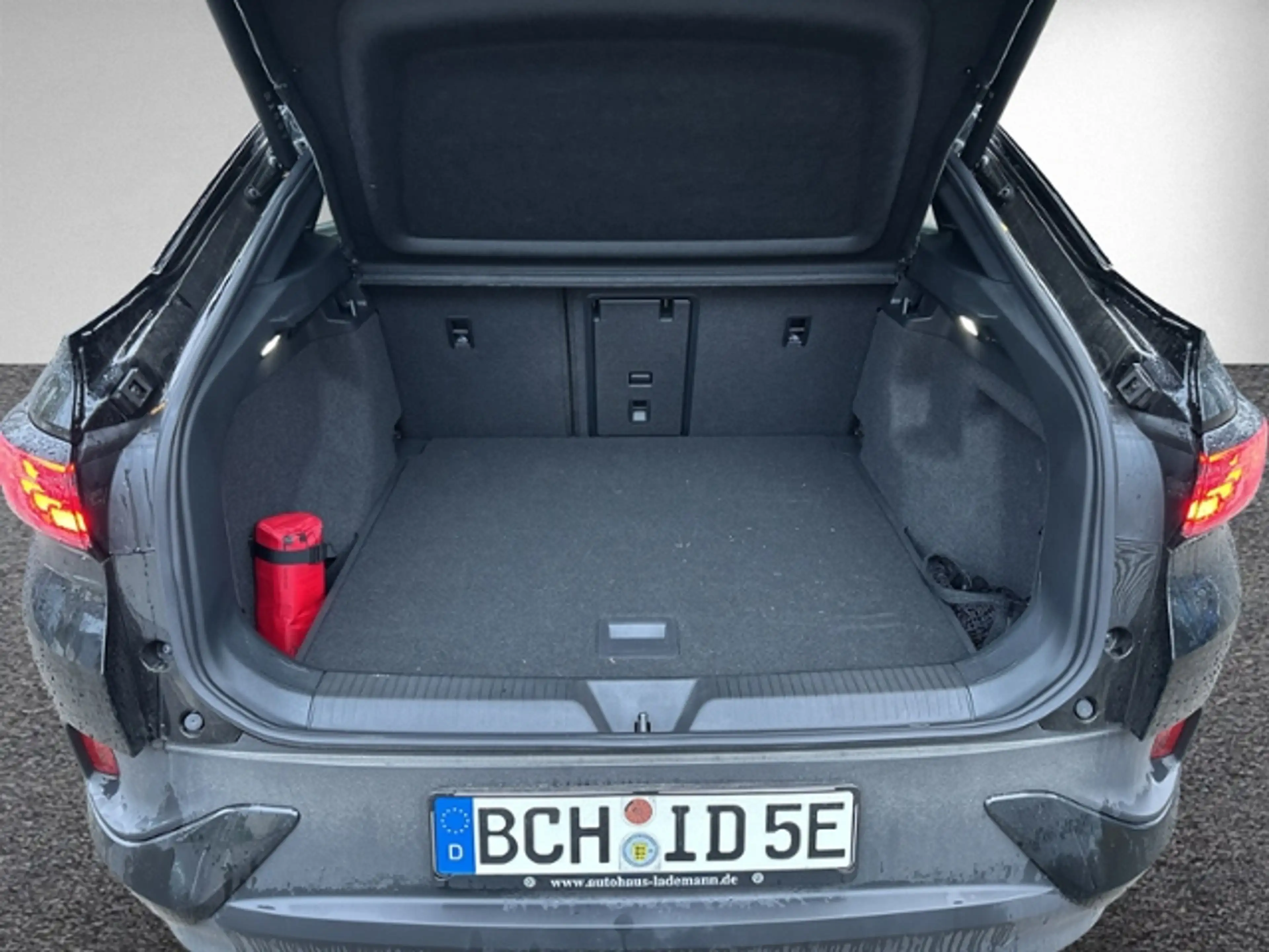 Volkswagen ID.5 Pro Goal +82kWh+AHK+IQ.LIGHT+360°+ACC+NAVI+ — photo 7