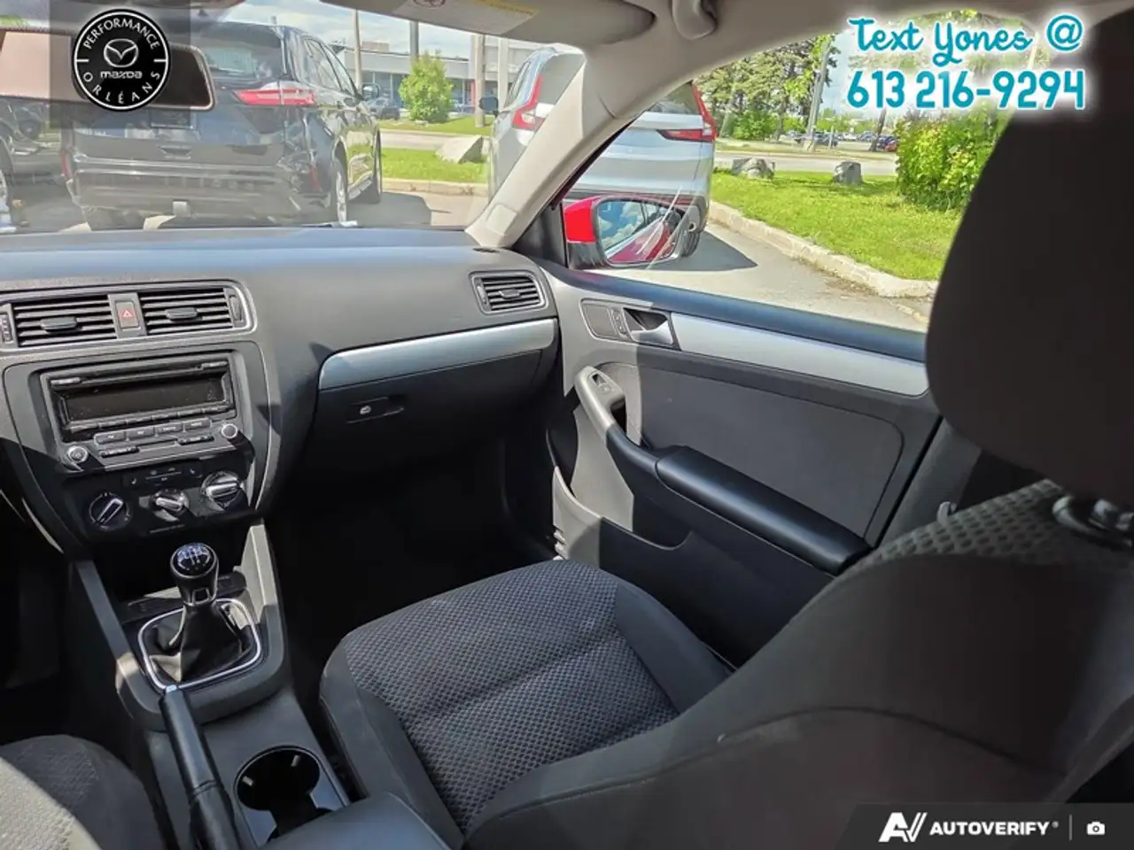 Volkswagen Jetta снимка Volkswagen Jetta
