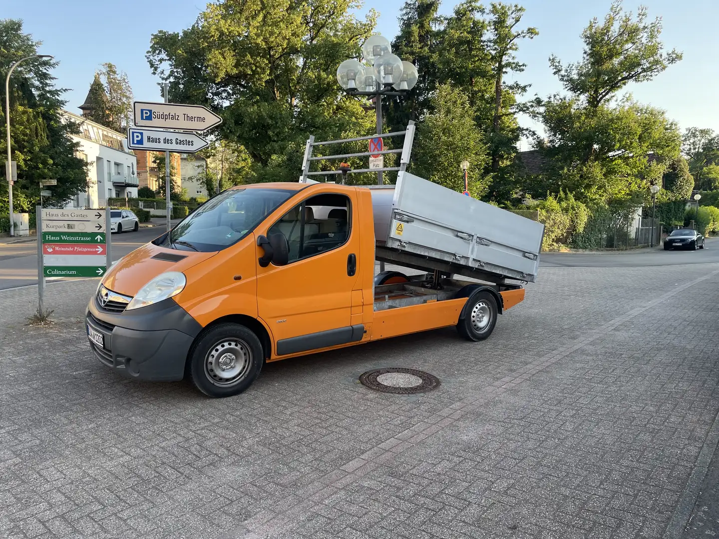 Opel Vivaro 2.0 CDTI L2H1 DPF Kipper Orange - 2