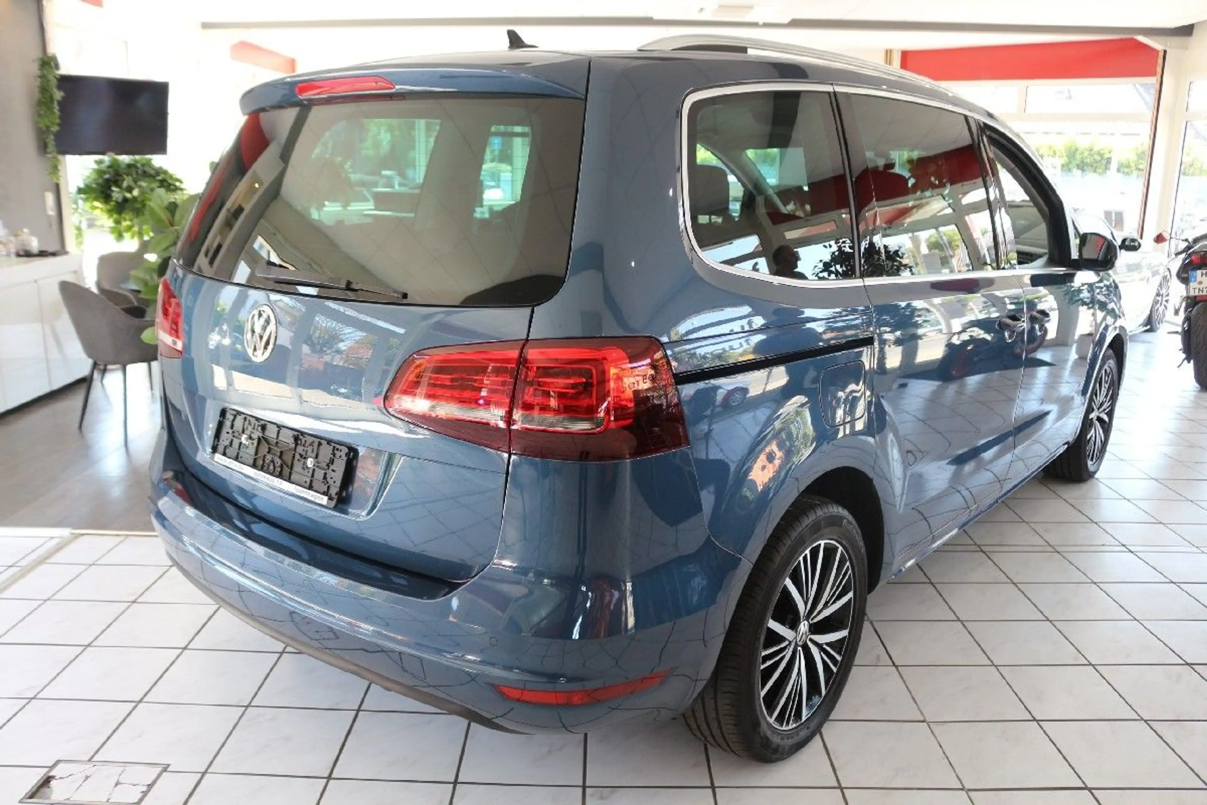 Volkswagen Sharan 1.4 TSI - Navi-Kamera-7Sitze-AHK-1Hand — photo 5