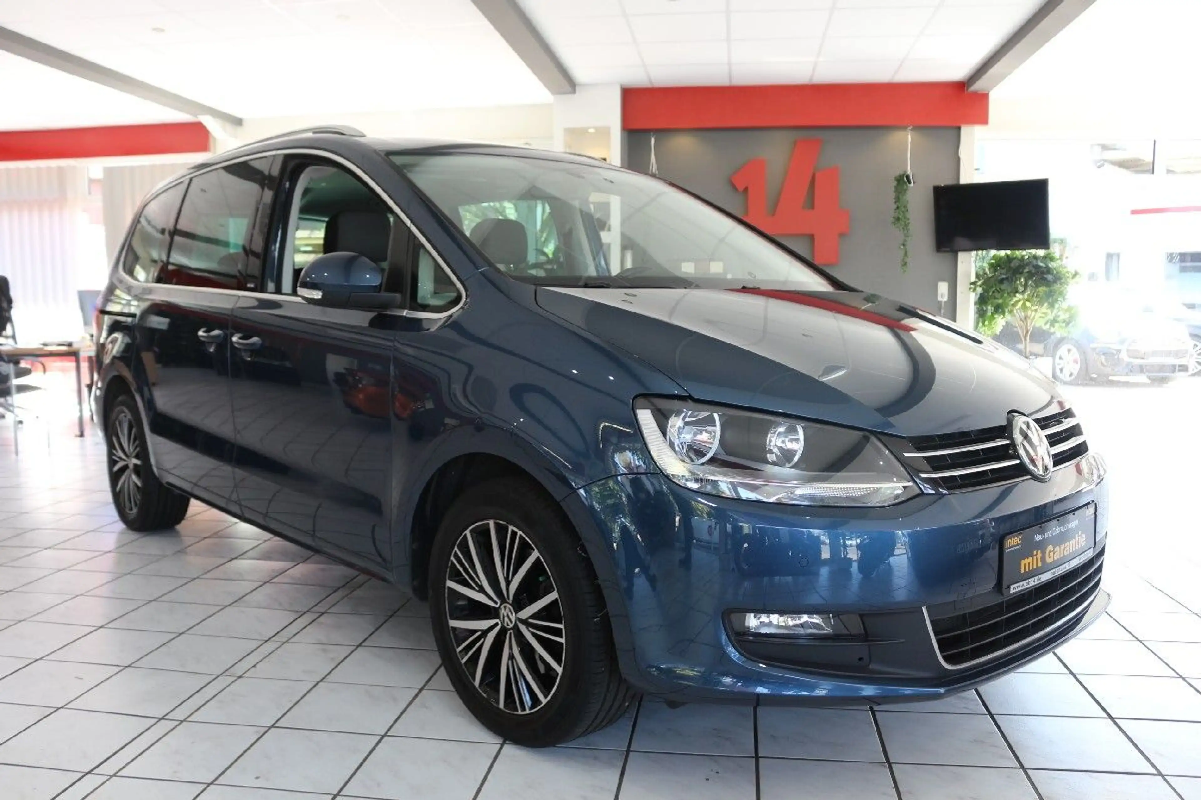 Volkswagen Sharan 1.4 TSI - Navi-Kamera-7Sitze-AHK-1Hand — photo 4