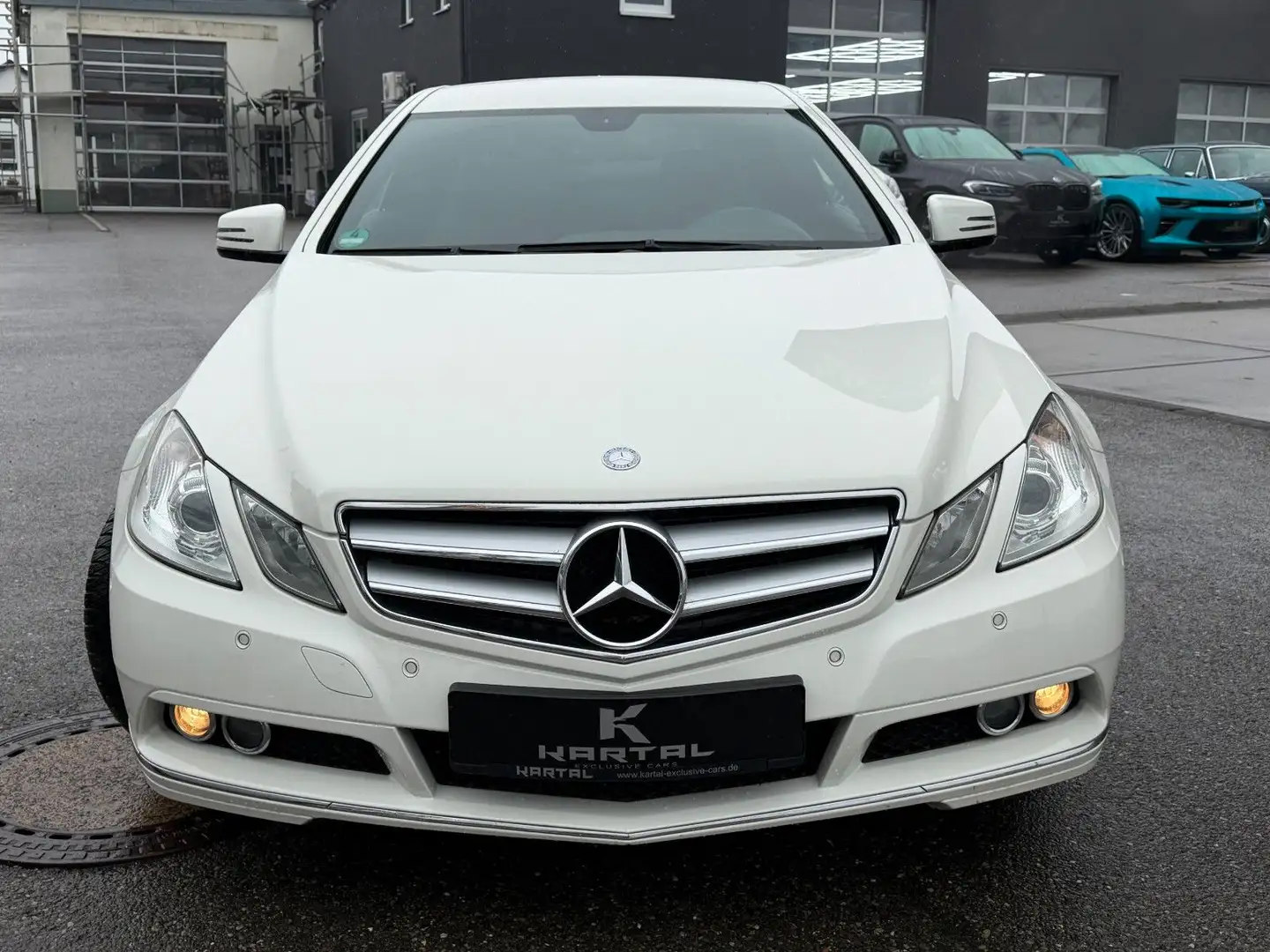 Mercedes-Benz E 220 Coupe *Navi*Sitzheizung*Scheck*Herbst-Sale* Blanc - 1