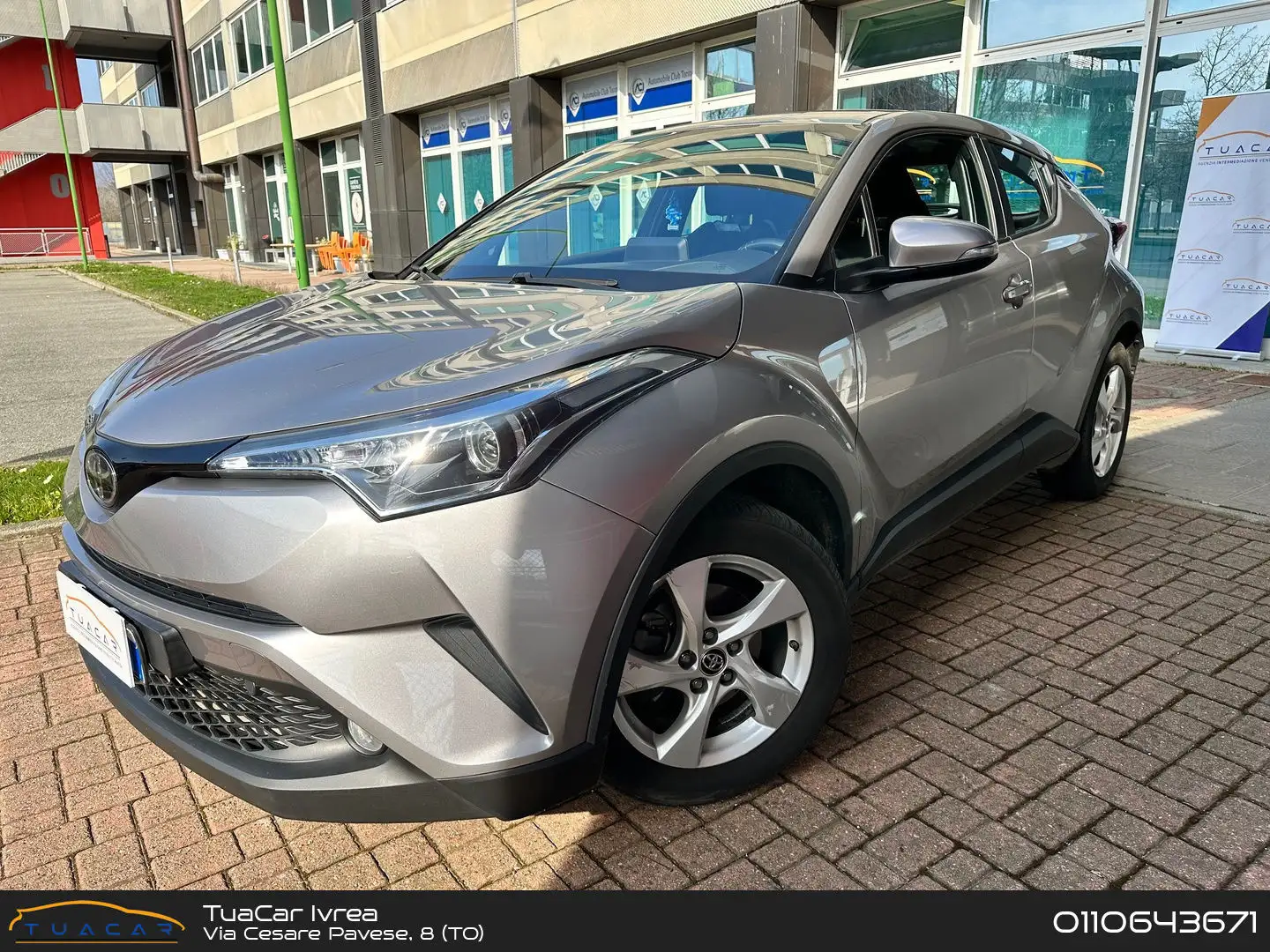 Toyota C-HR Active 1.2 Turbo Gris - 1