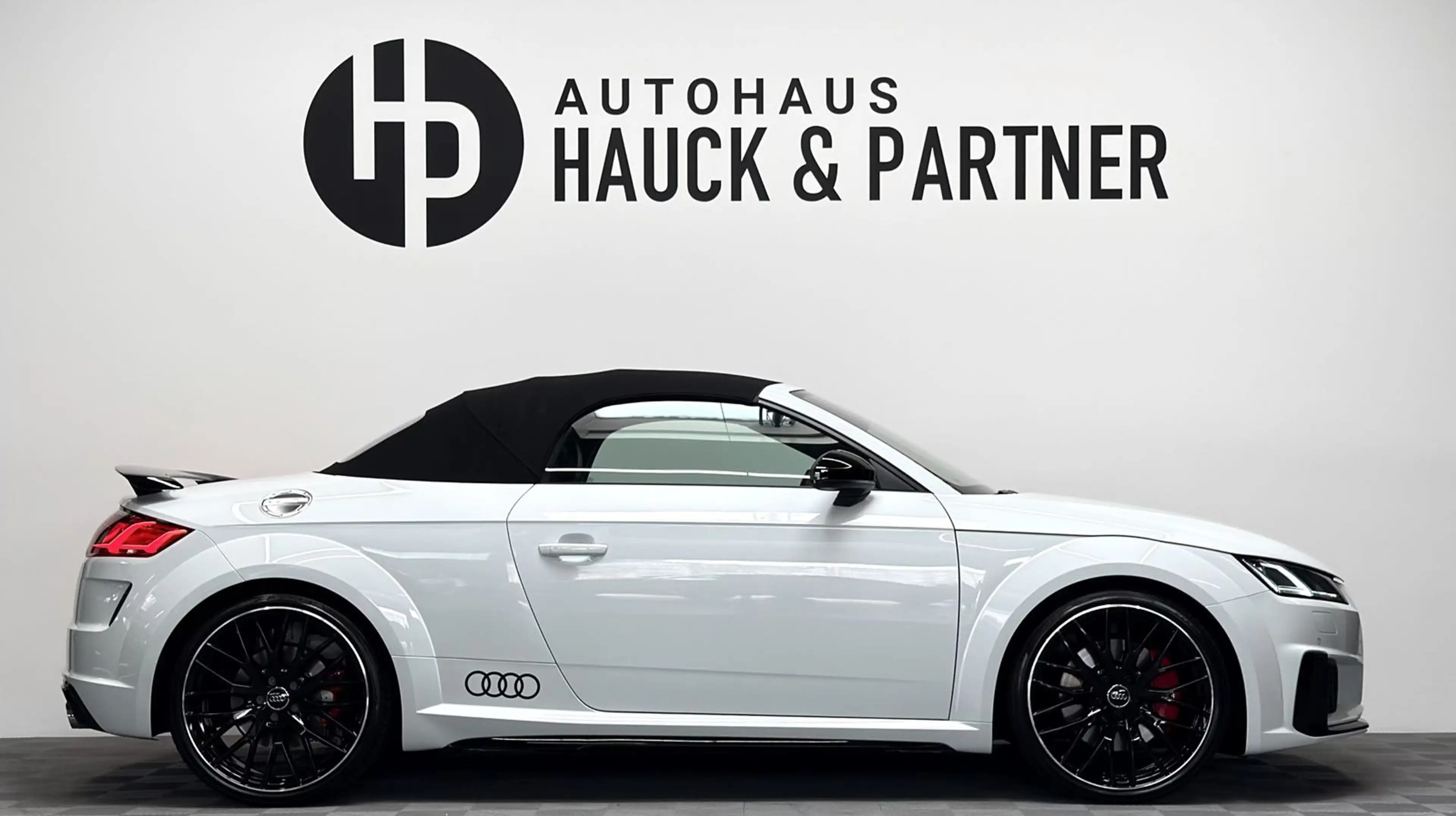 Audi TTS q. Competition Roadster *Nappa*Matrix*Key-Go — photo 8