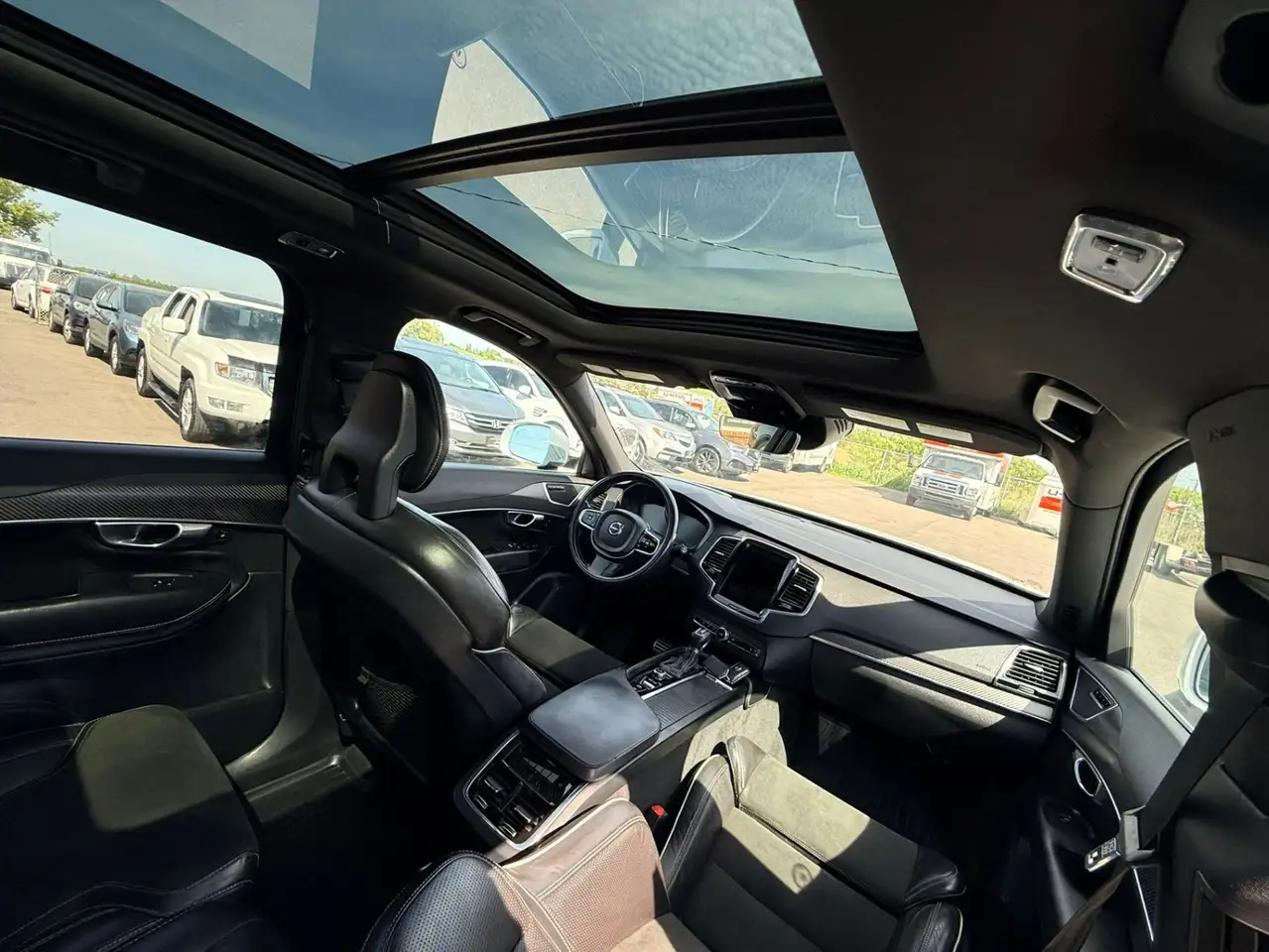 Volvo XC90 photo Volvo XC90