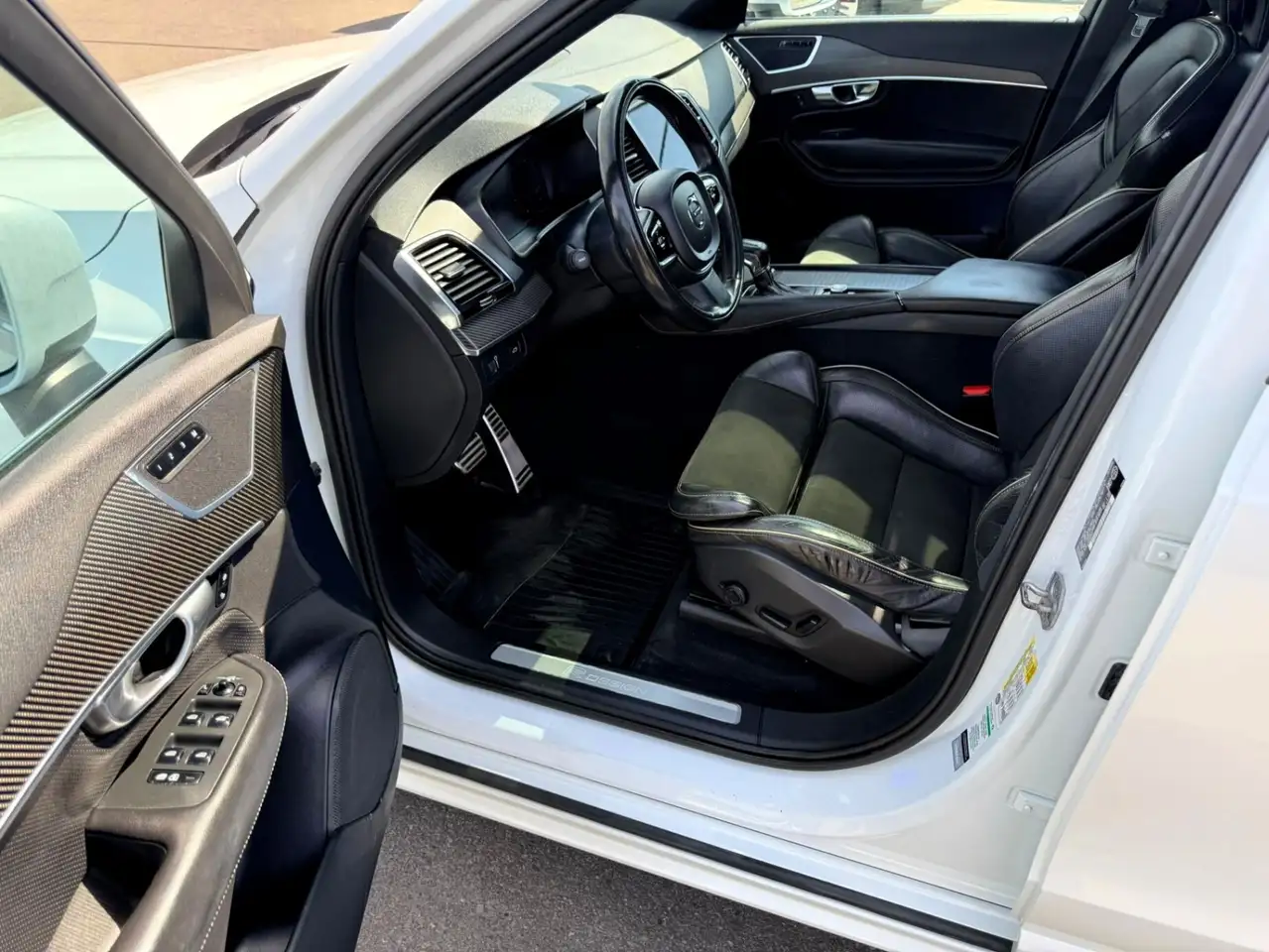 Volvo XC90 photo Volvo XC90