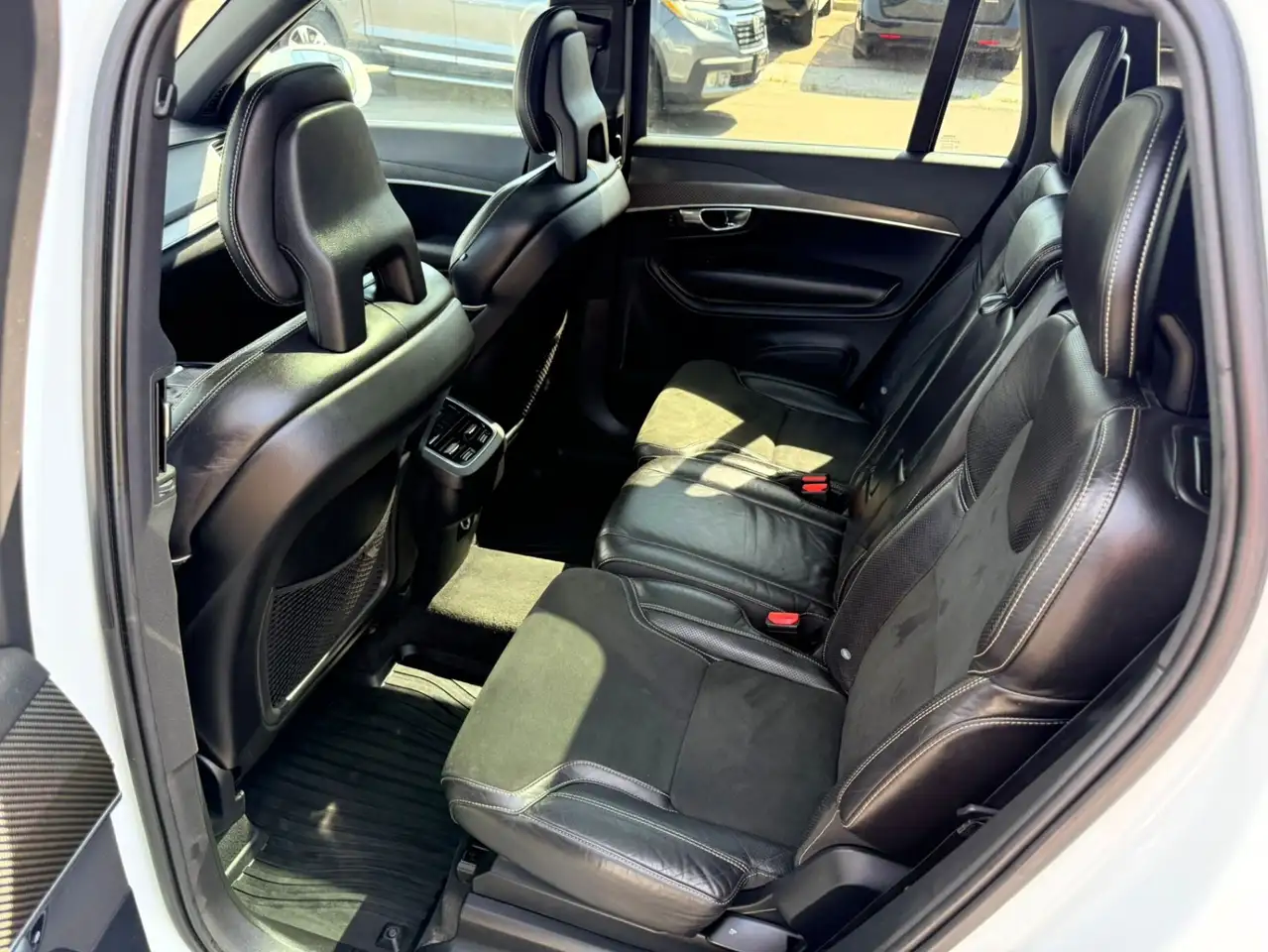 Volvo XC90 photo Volvo XC90