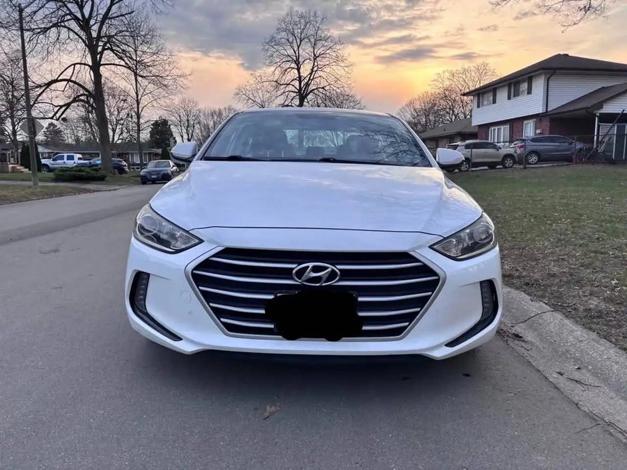 Hyundai ELANTRA снимка Hyundai ELANTRA