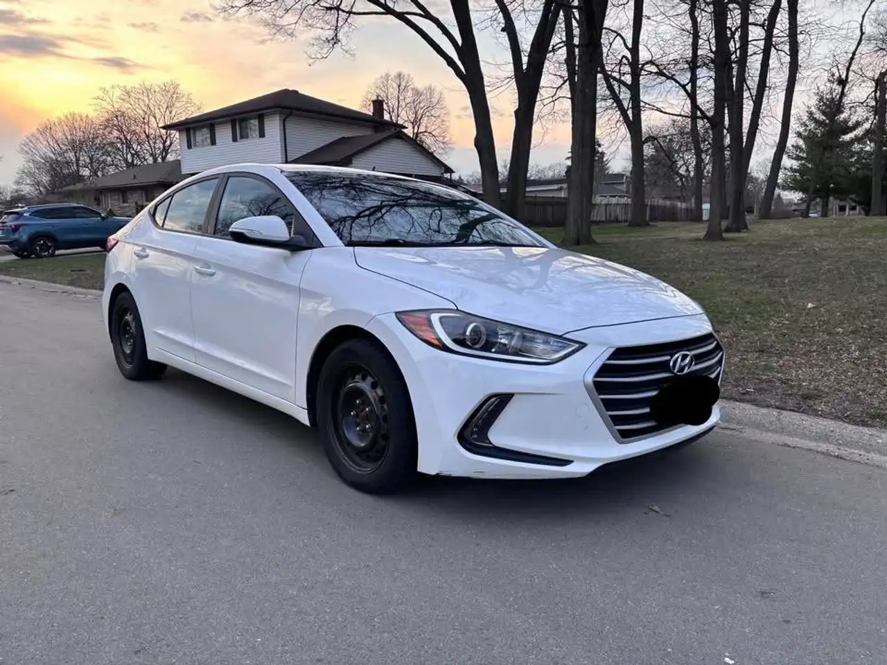 Hyundai ELANTRA снимка Hyundai ELANTRA