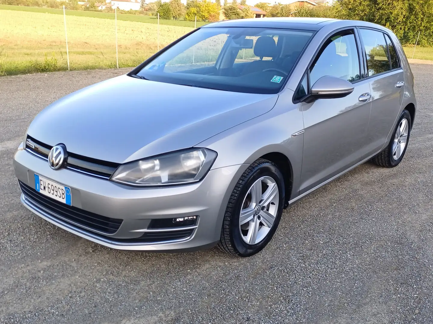 Volkswagen Golf Golf VII 2013 5p 1.4 tgi Highline Executive (busi) Argent - 1