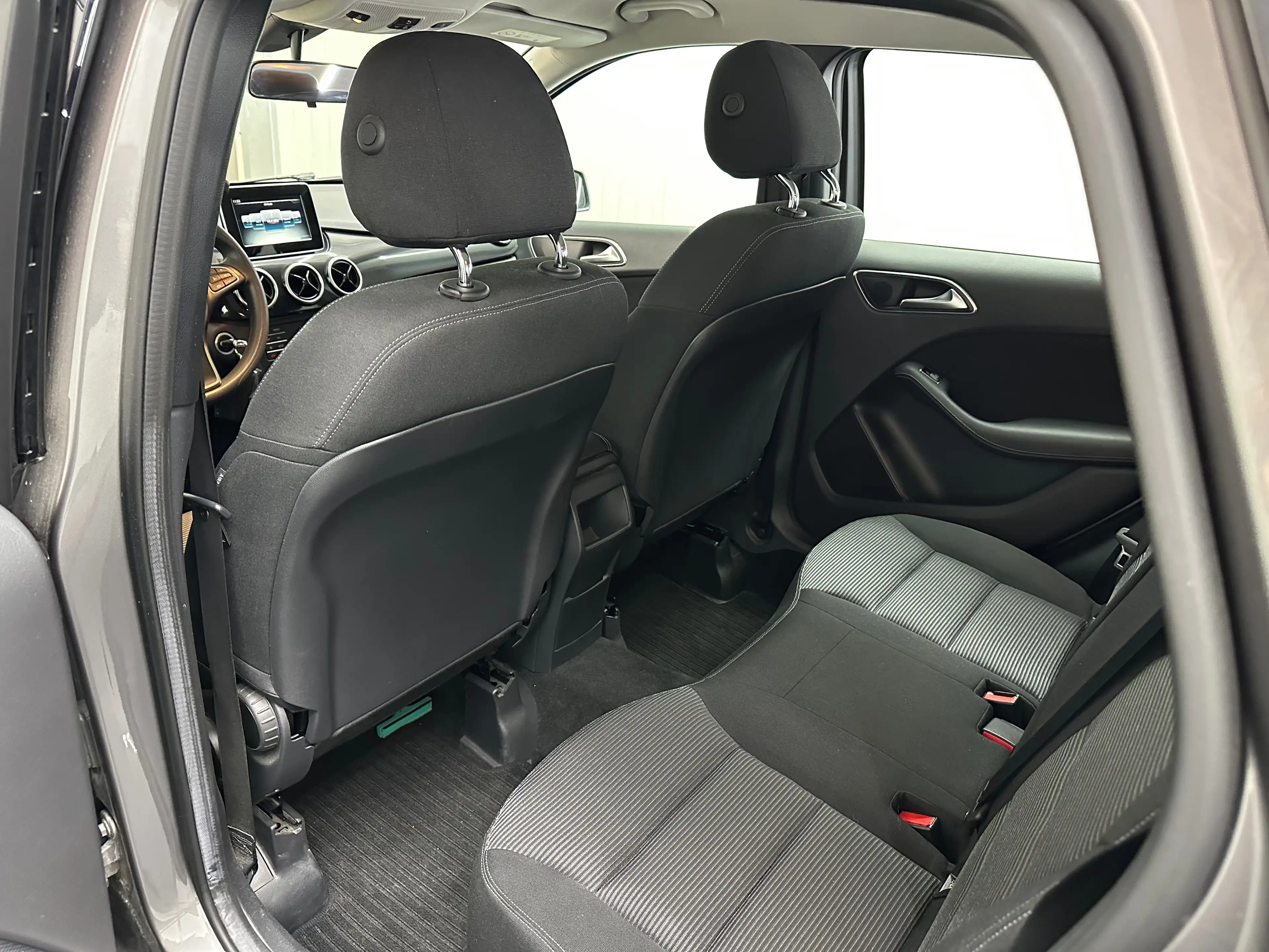 Mercedes-Benz B 160 B 160 CDI *8-fach bereift *Rückfahrkamera — photo 11