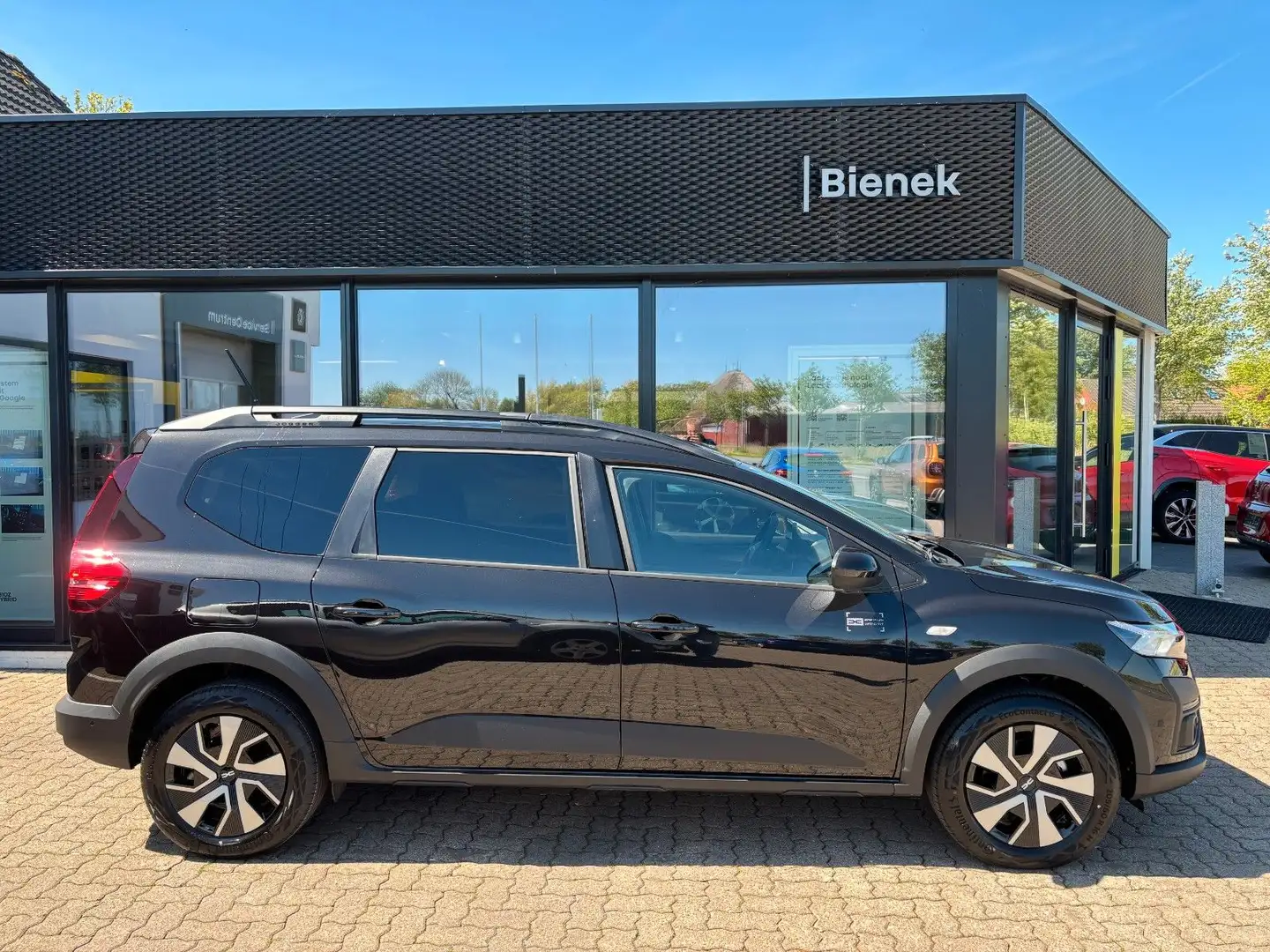 Dacia Jogger Expression HYBRID 140 5-Sitzer Noir - 1