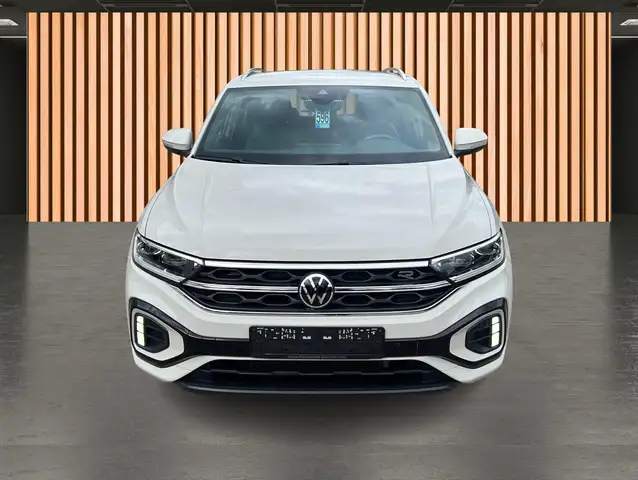 Volkswagen T-Roc view 23